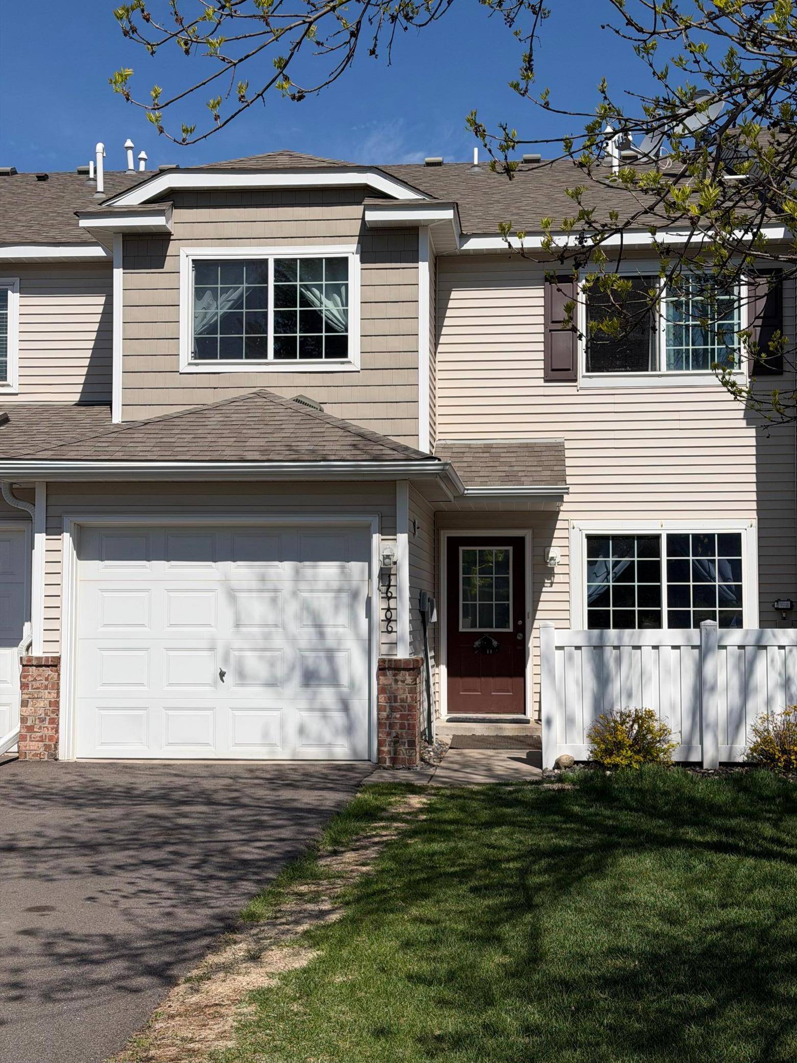 16106 71st ST NE, Elk River, MN 55330