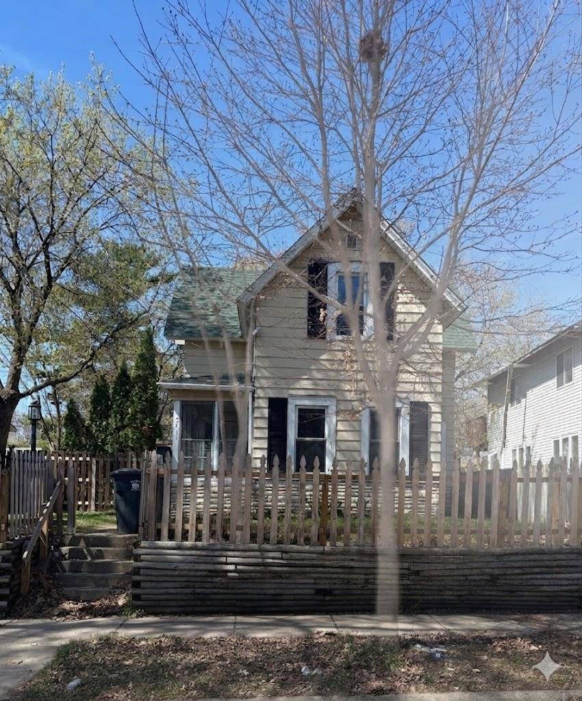 3611 Queen AVE N, Minneapolis, MN 55412