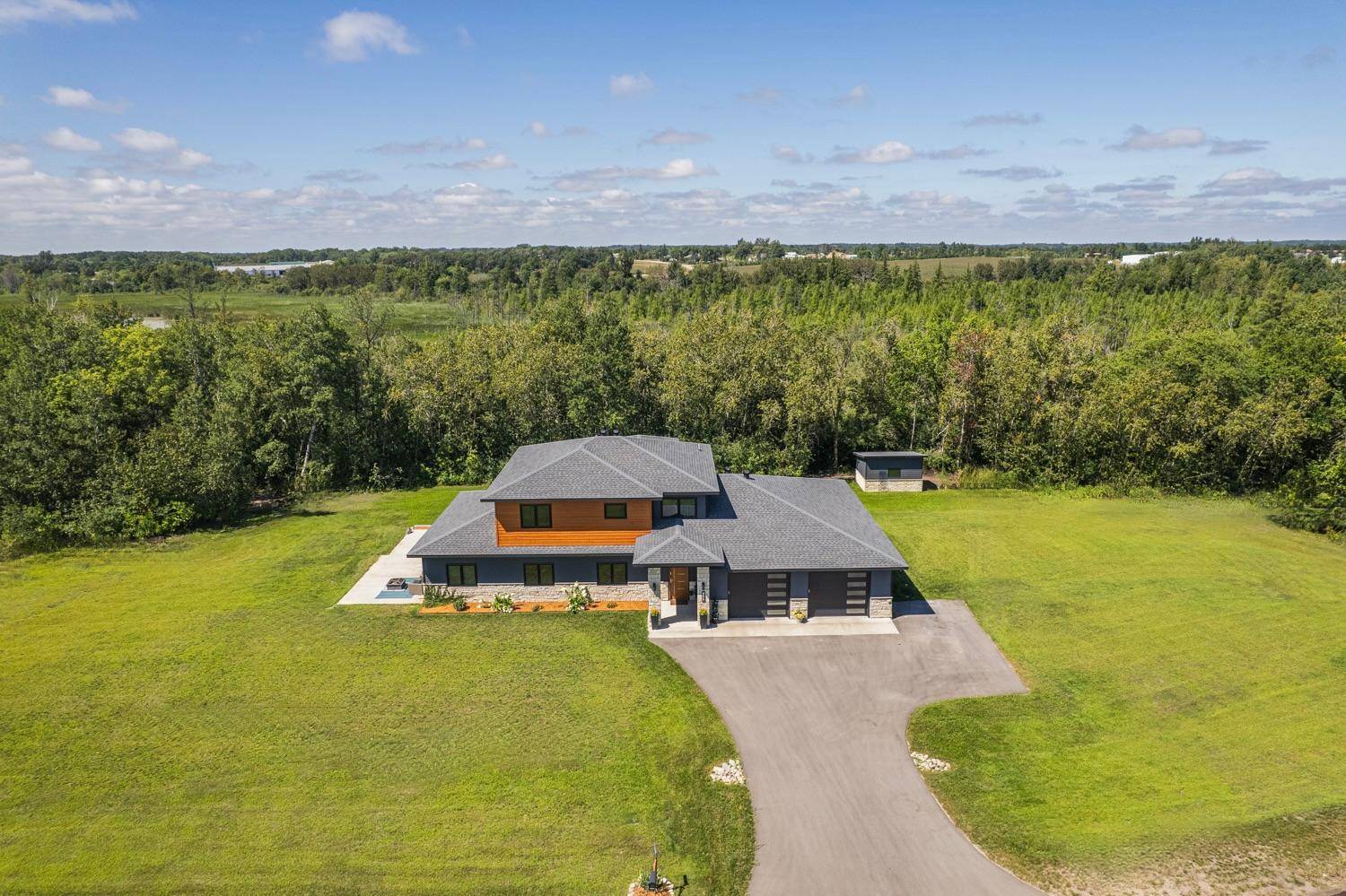 958 Willow Springs RD, Detroit Lakes, MN 56501
