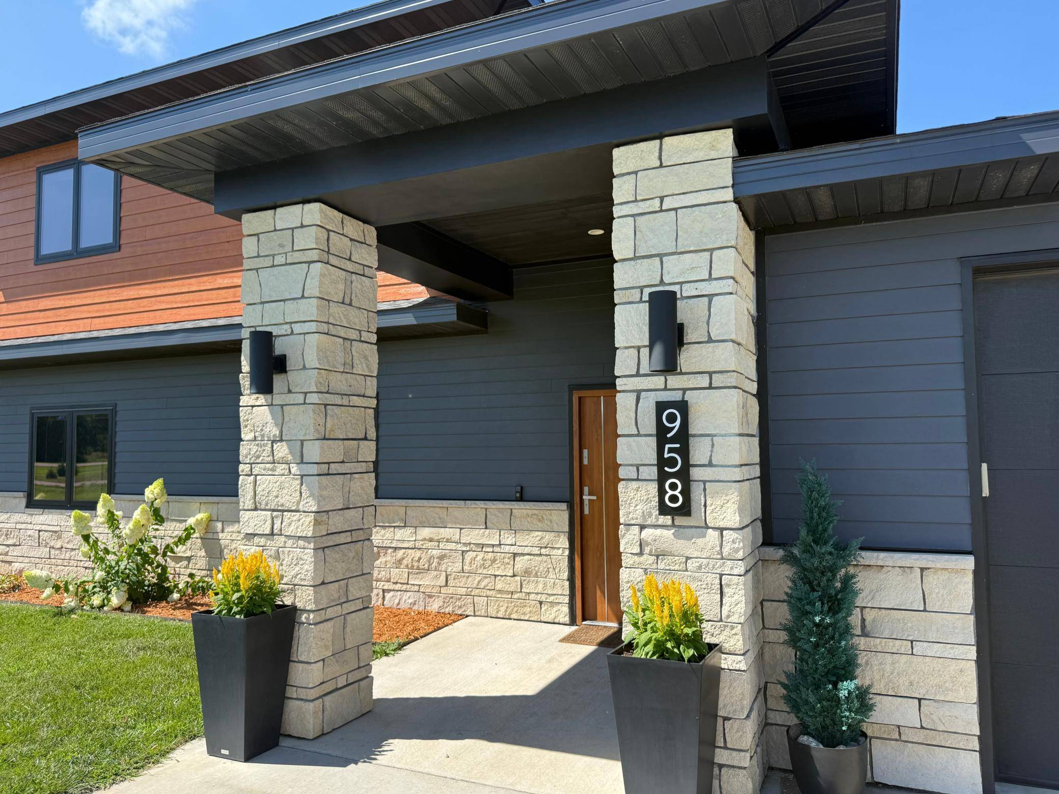 958 Willow Springs RD, Detroit Lakes, MN 56501