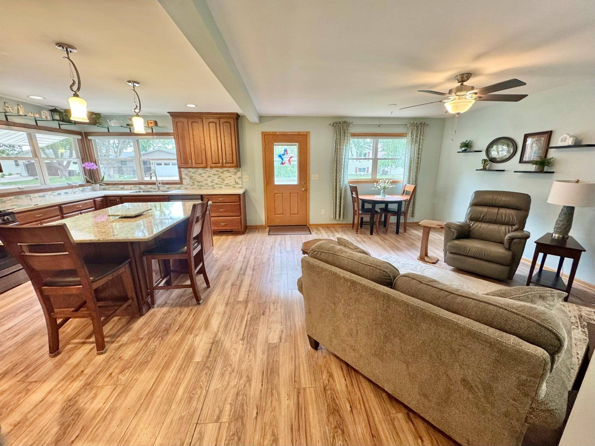 608 Elaine AVE, Marshall, MN 56258