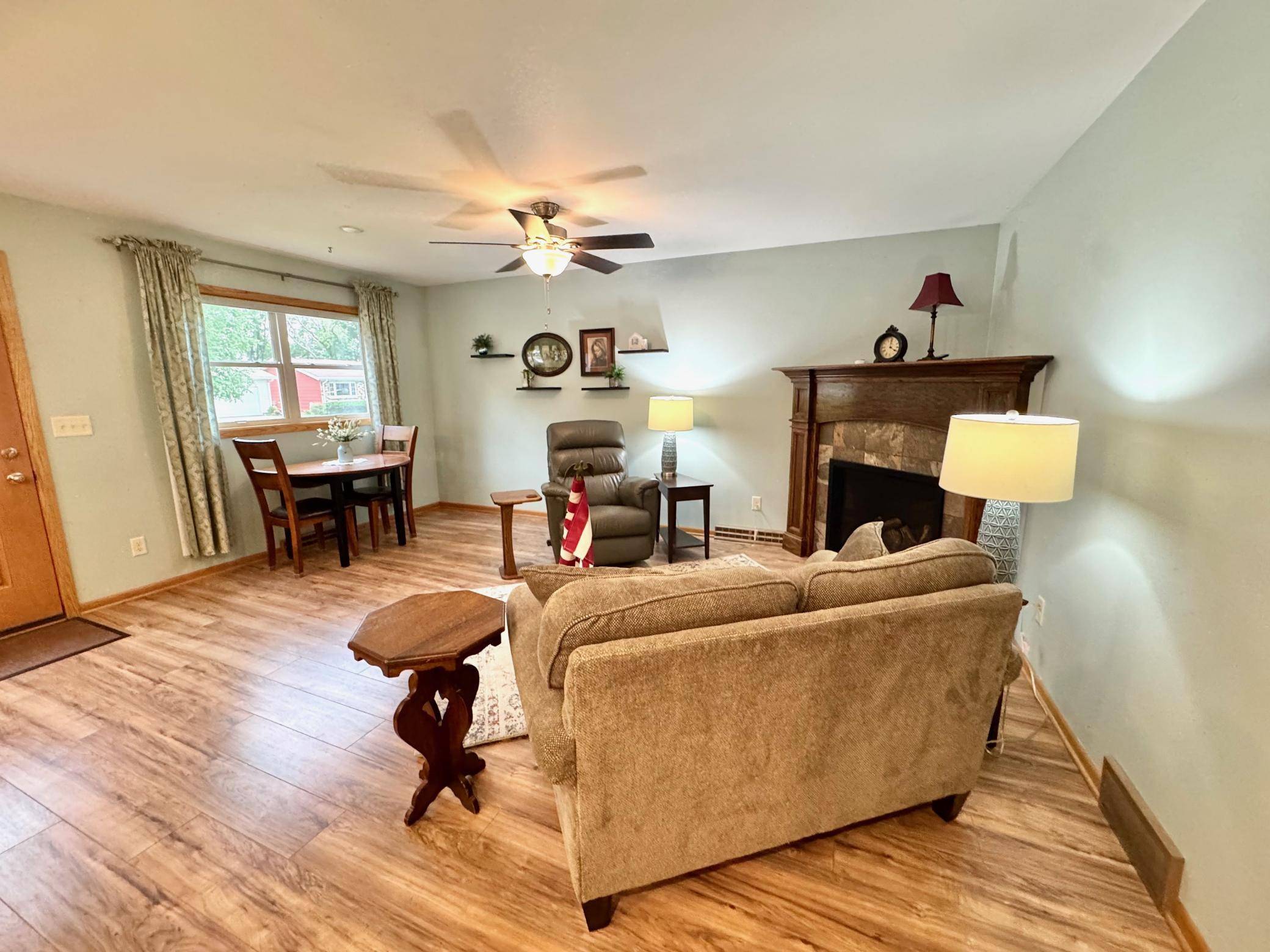 608 Elaine AVE, Marshall, MN 56258