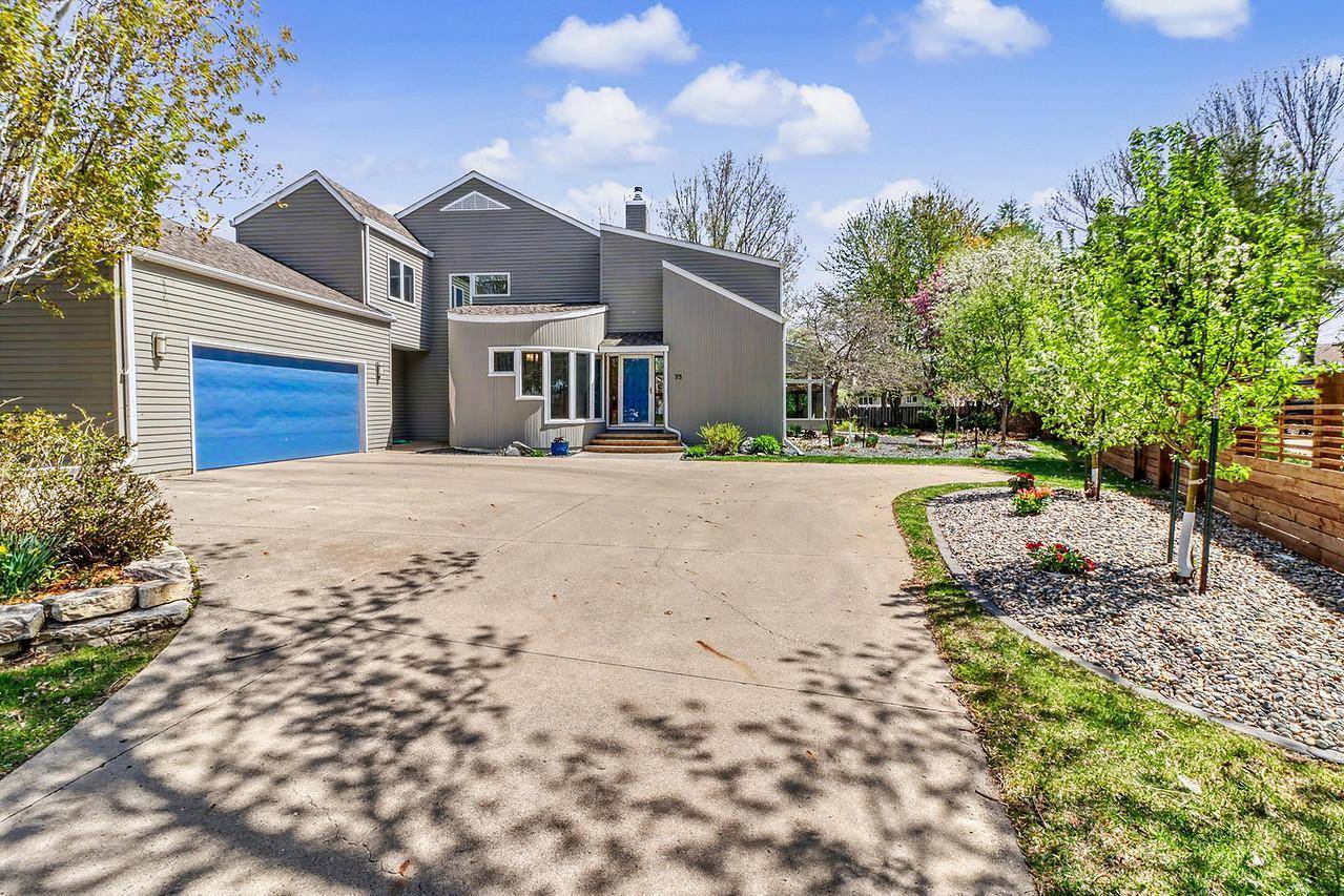 75 Prairiewood DR S, Fargo, ND 58103