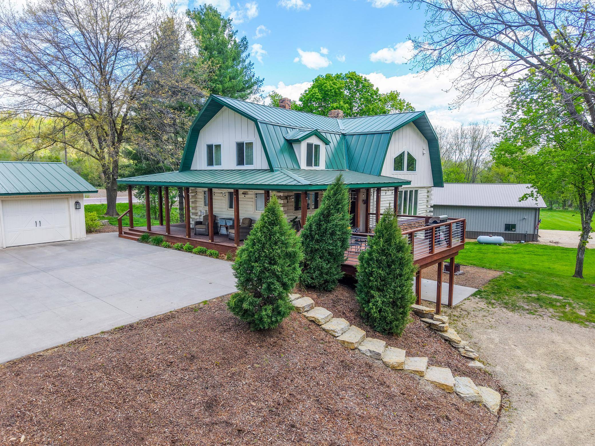 71516 Highway 63, Lake City, MN 55041