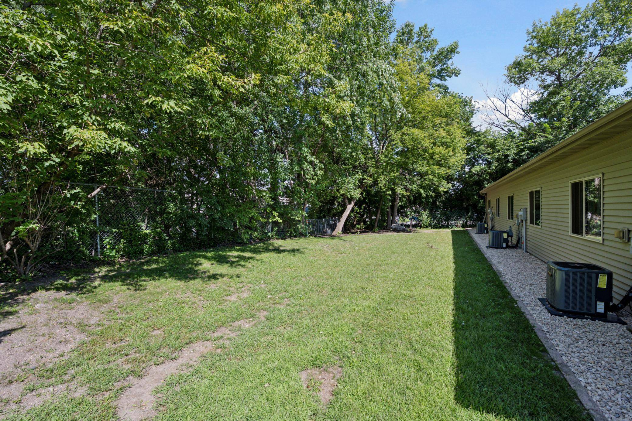 914 1/2 3rd AVE NE, Buffalo, MN 55313