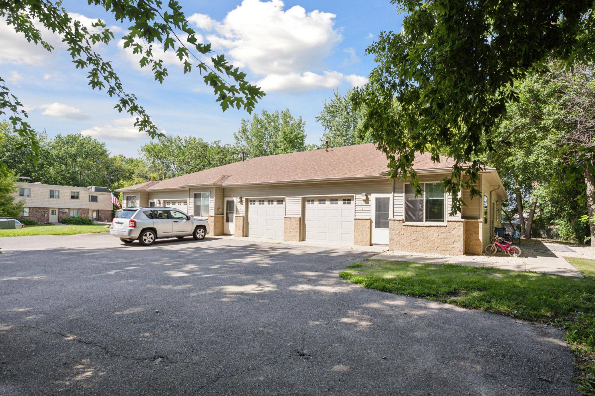 914 1/2 3rd AVE NE, Buffalo, MN 55313