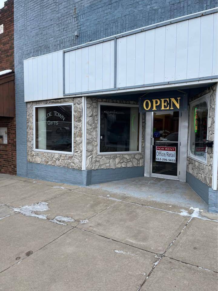 215 N Meridian ST, Belle Plaine, MN 56011