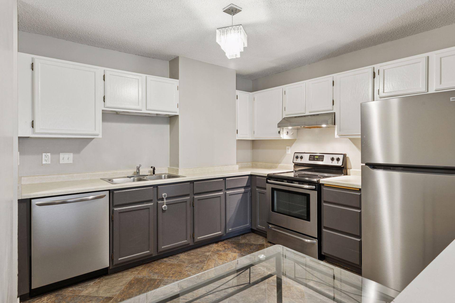 66 9th ST E #1609, Saint Paul, MN 55101