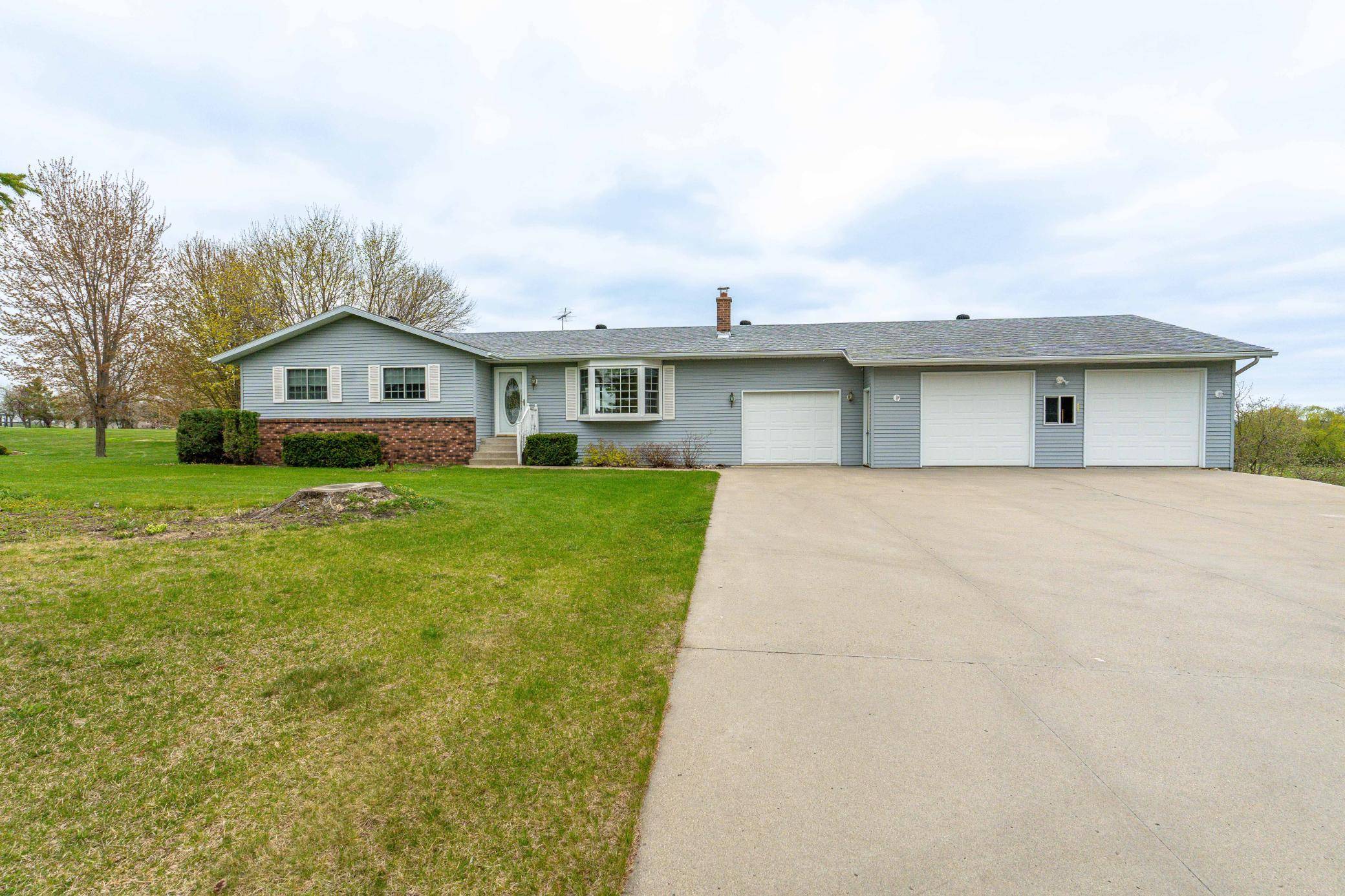 16990 River Oaks BLVD, Fergus Falls, MN 56537