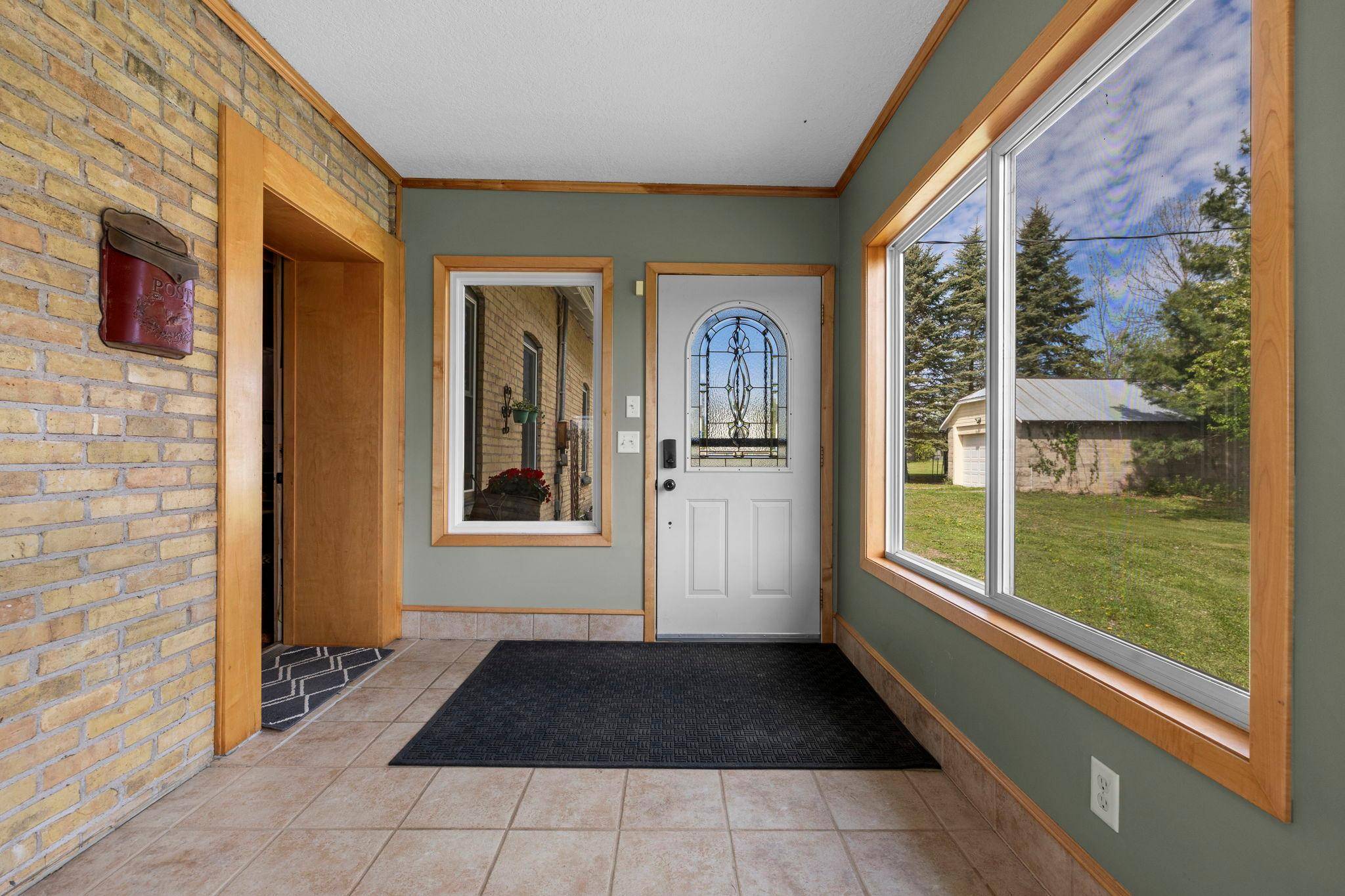 8825 Greeley LOOP, Braham, MN 55006