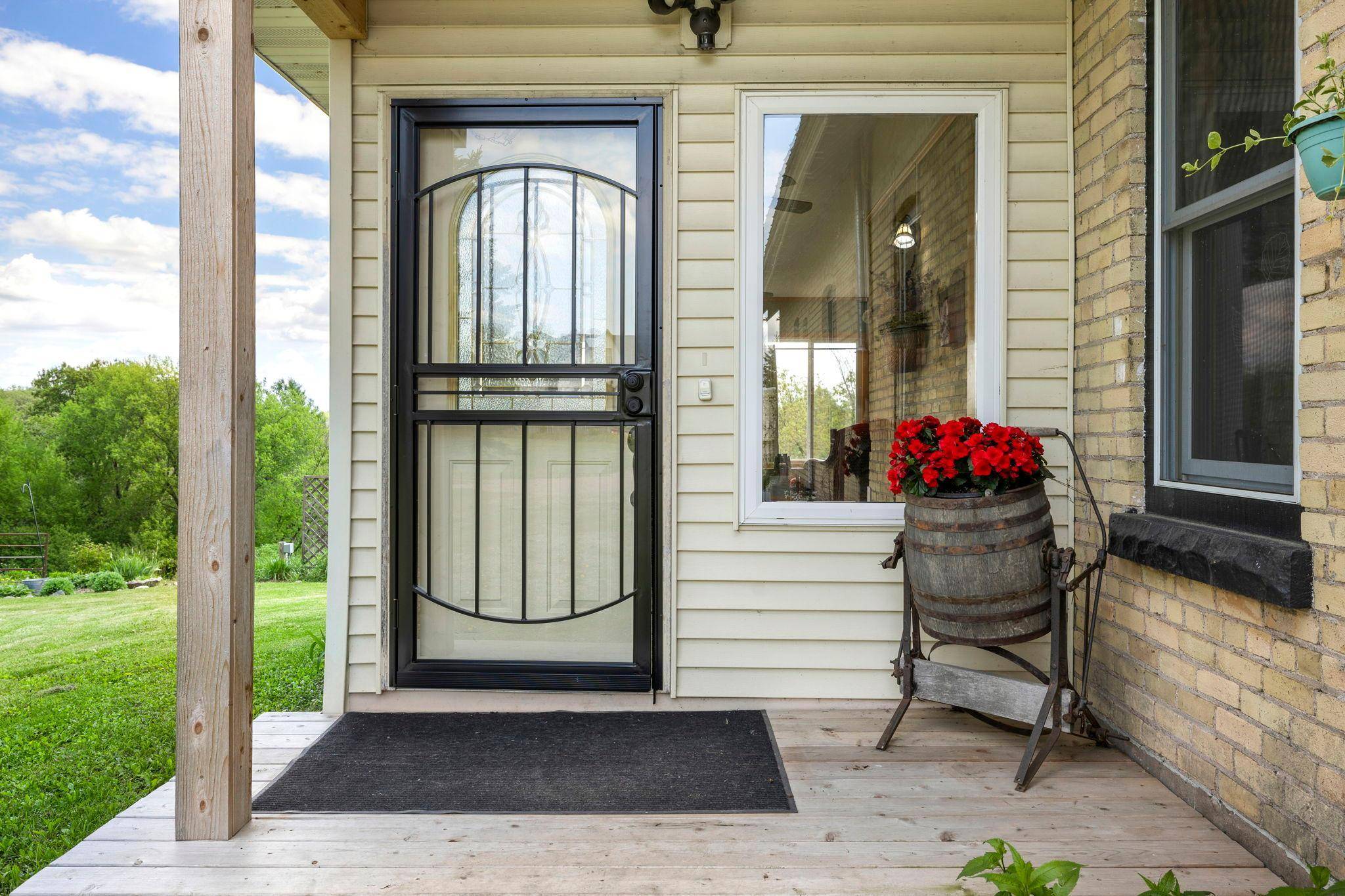 8825 Greeley LOOP, Braham, MN 55006