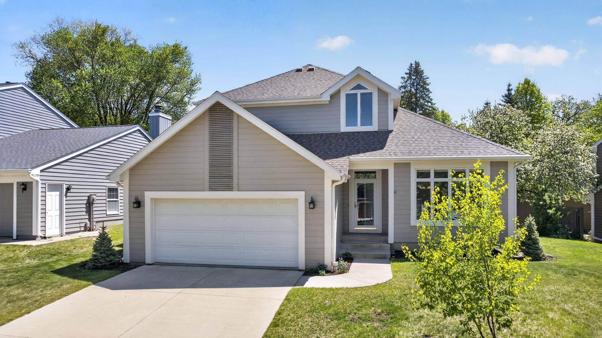 1052 Foxcroft CIR SW, Rochester, MN 55902
