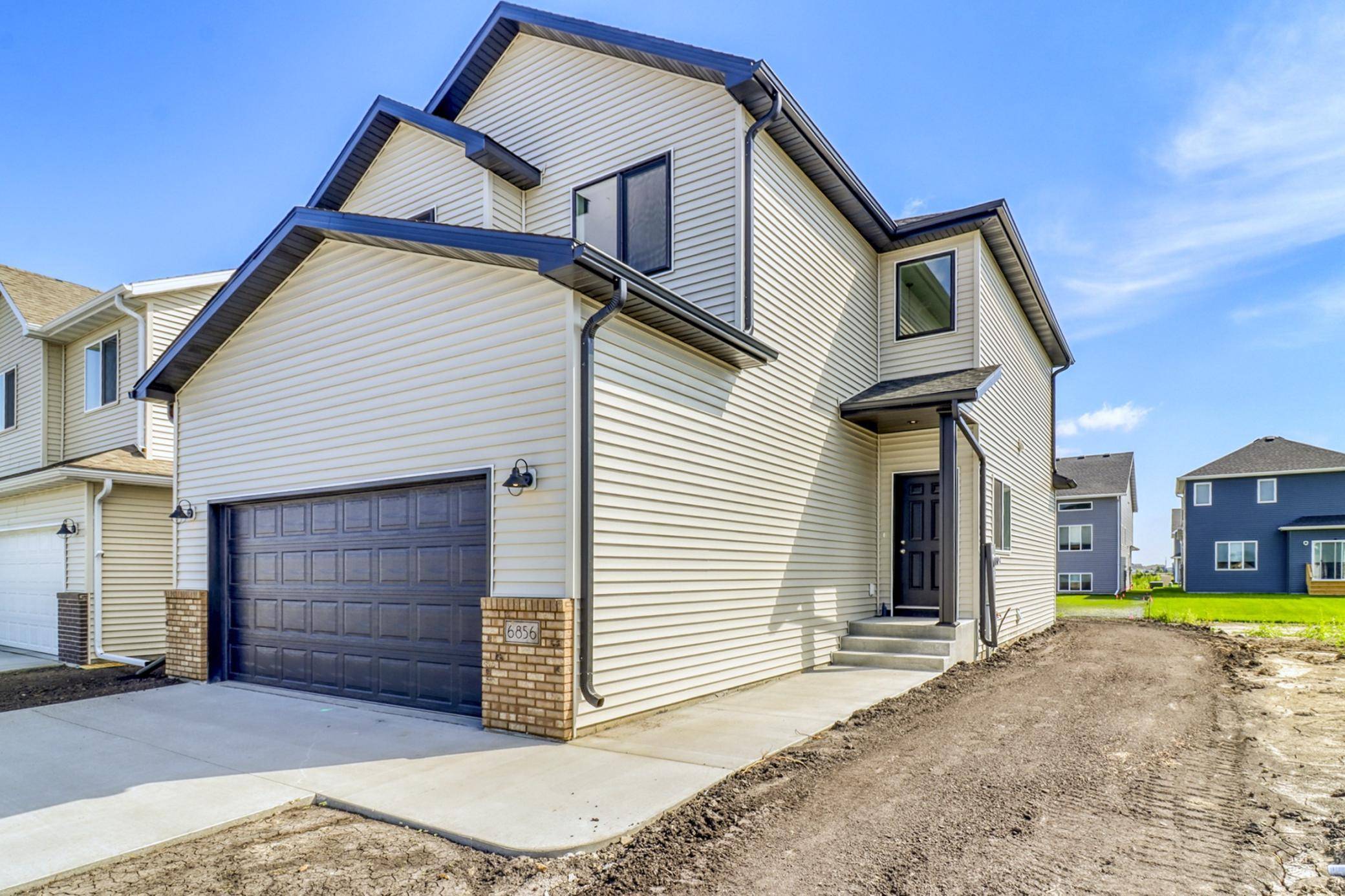 6856 Belding DR S, Fargo, ND 58104
