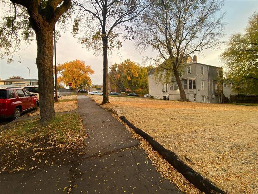 594 Brunson ST, Saint Paul, MN 55130