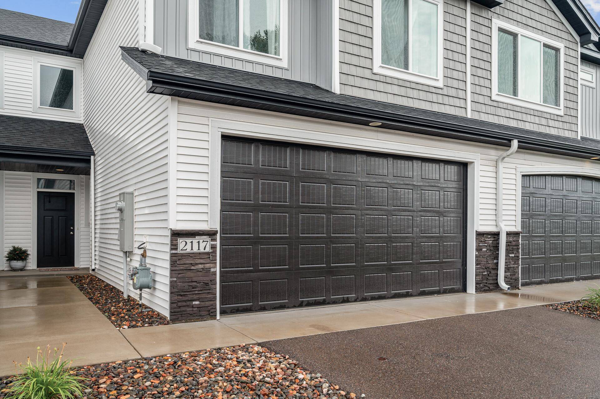 2117 Cleveland LN S, Cambridge, MN 55008