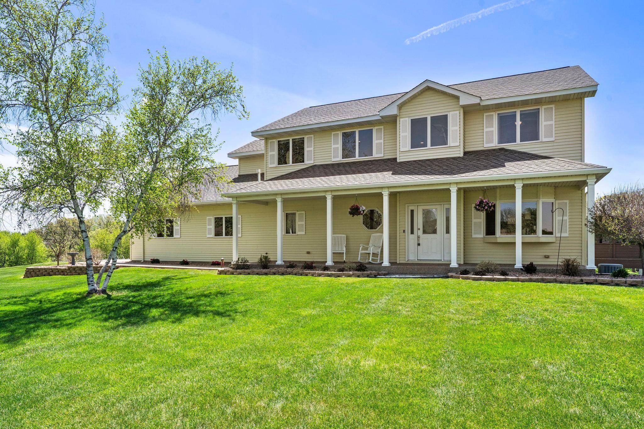 1413 27th ST NW, Austin, MN 55912
