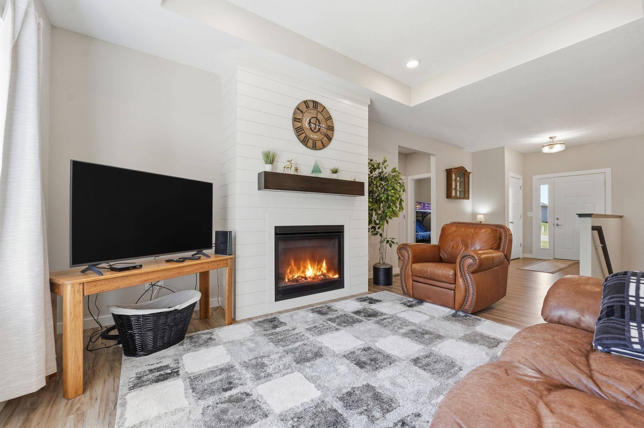 642 Alaska PL S, Cambridge, MN 55008