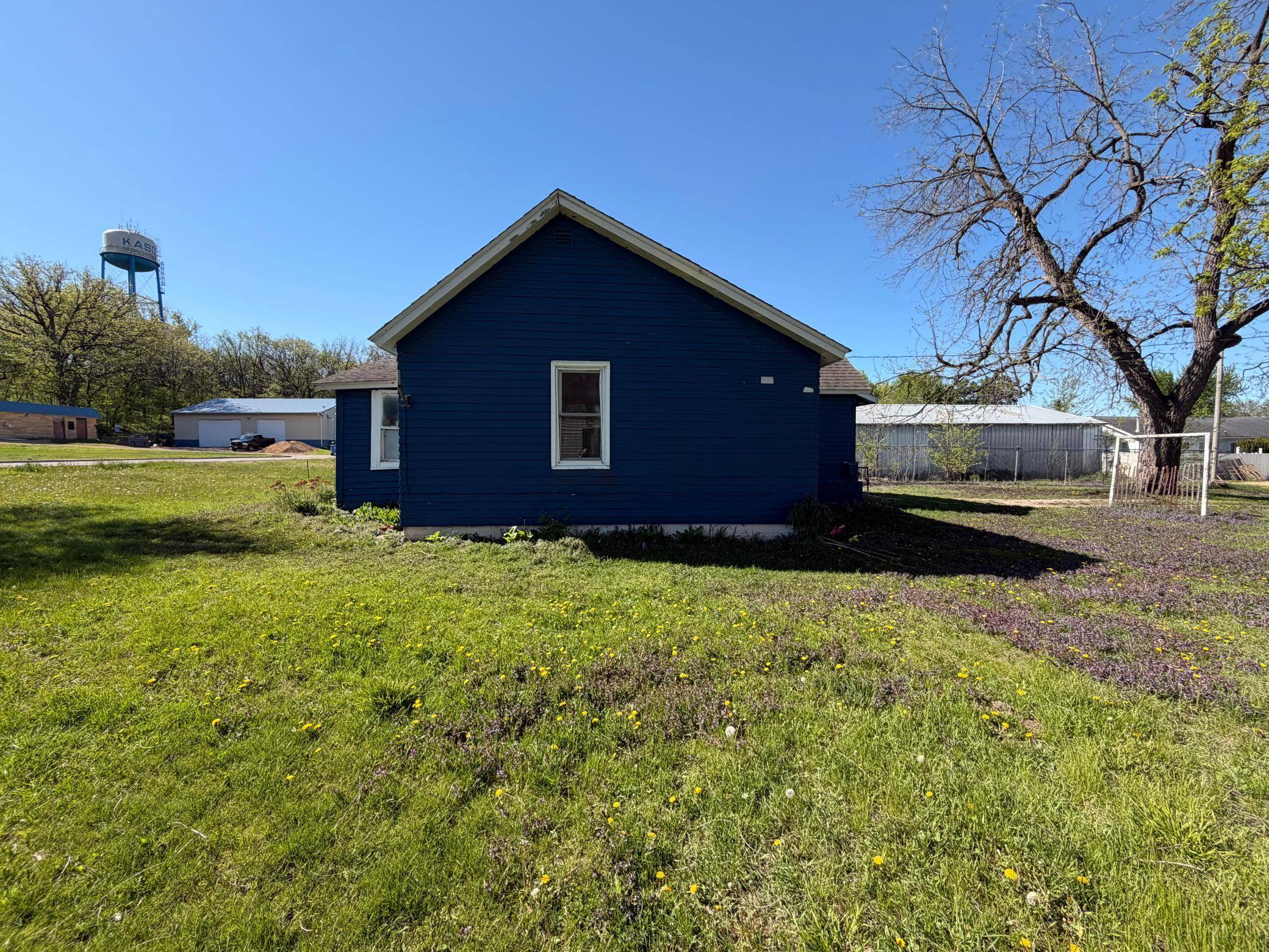 321 Rice ST S, Kasota, MN 56050