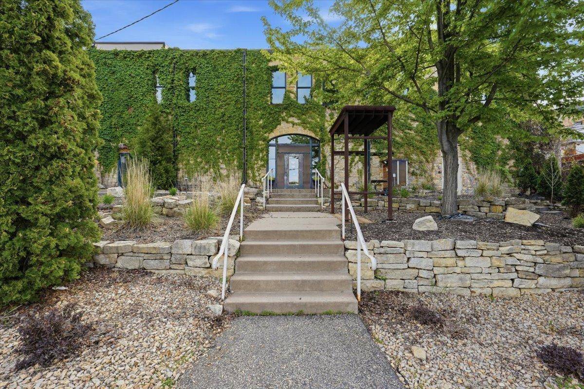 509-513 2nd ST, Hudson, WI 54016