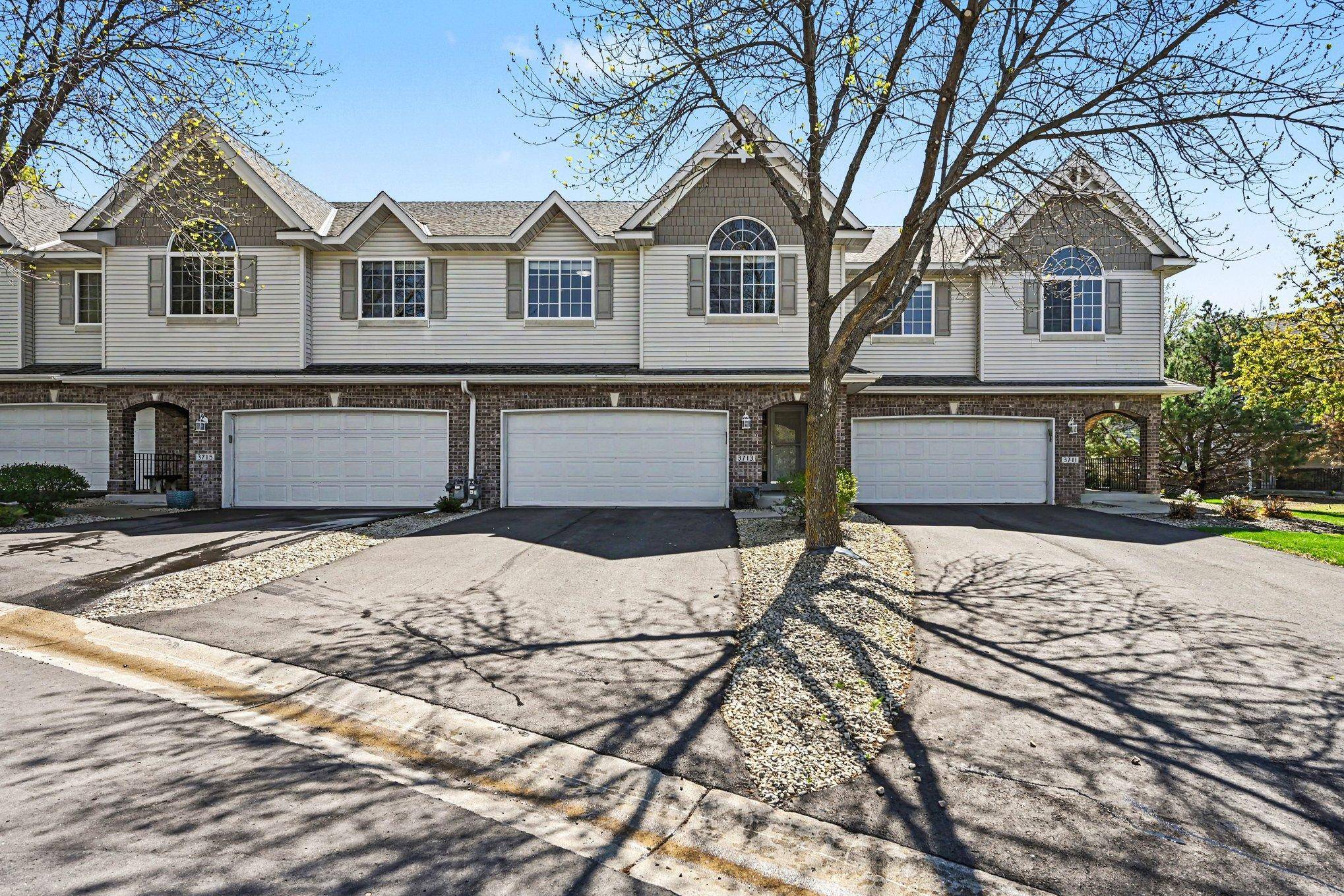 3713 Fox Tail TRL NW, Prior Lake, MN 55372
