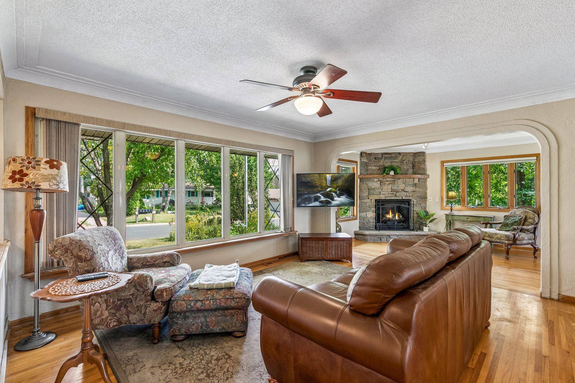 12718 Dupont AVE S, Burnsville, MN 55337