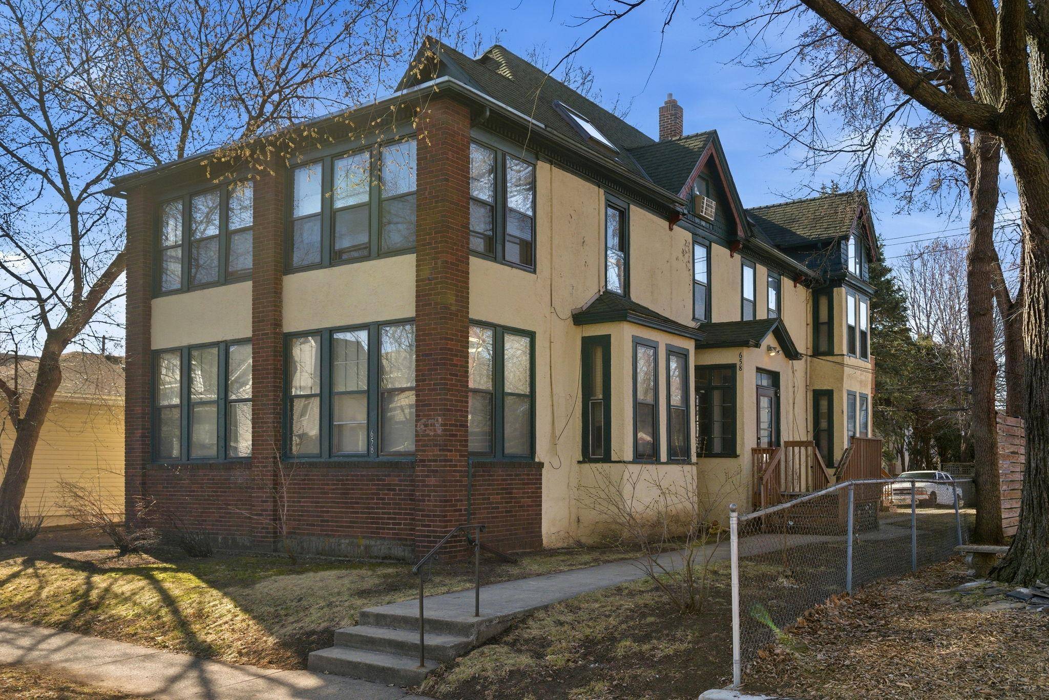 658 Hague AVE, Saint Paul, MN 55104