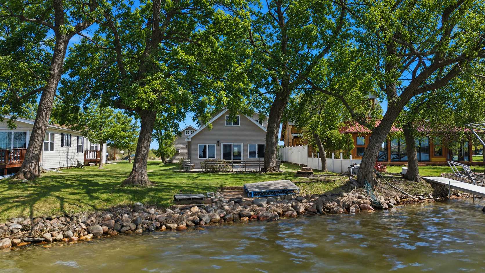 192 Shorewood DR, Detroit Lakes, MN 56501