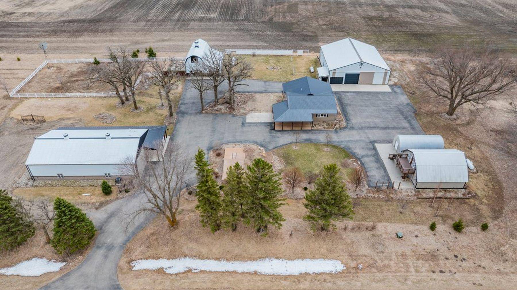 90917 240th ST, Austin, MN 55912
