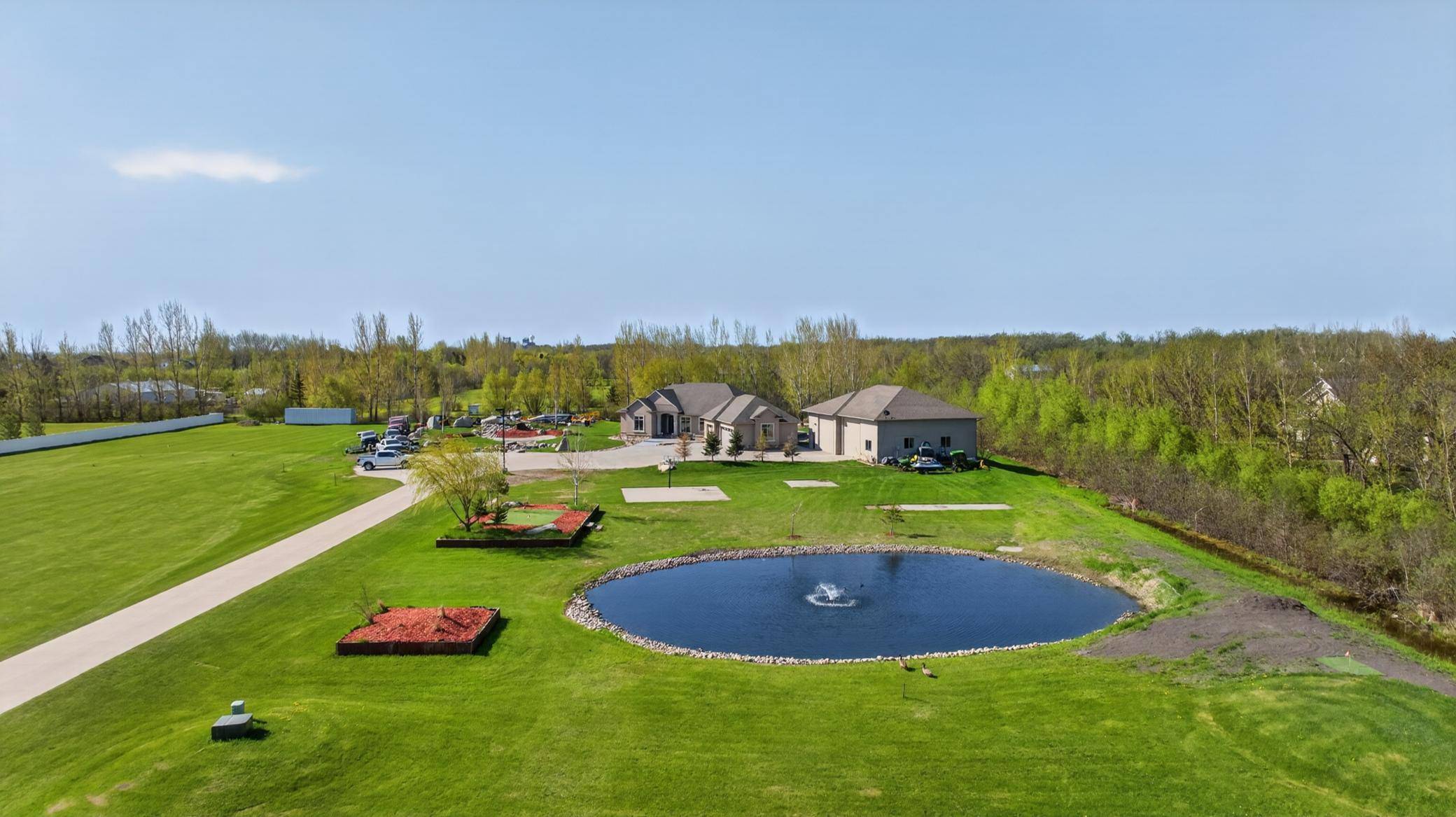 7620 Adelman DR, Horace, ND 58047