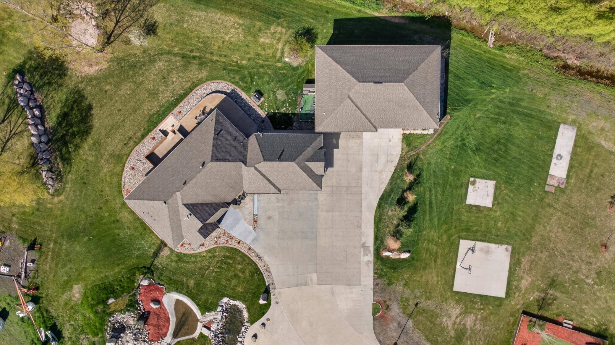 7620 Adelman DR, Horace, ND 58047