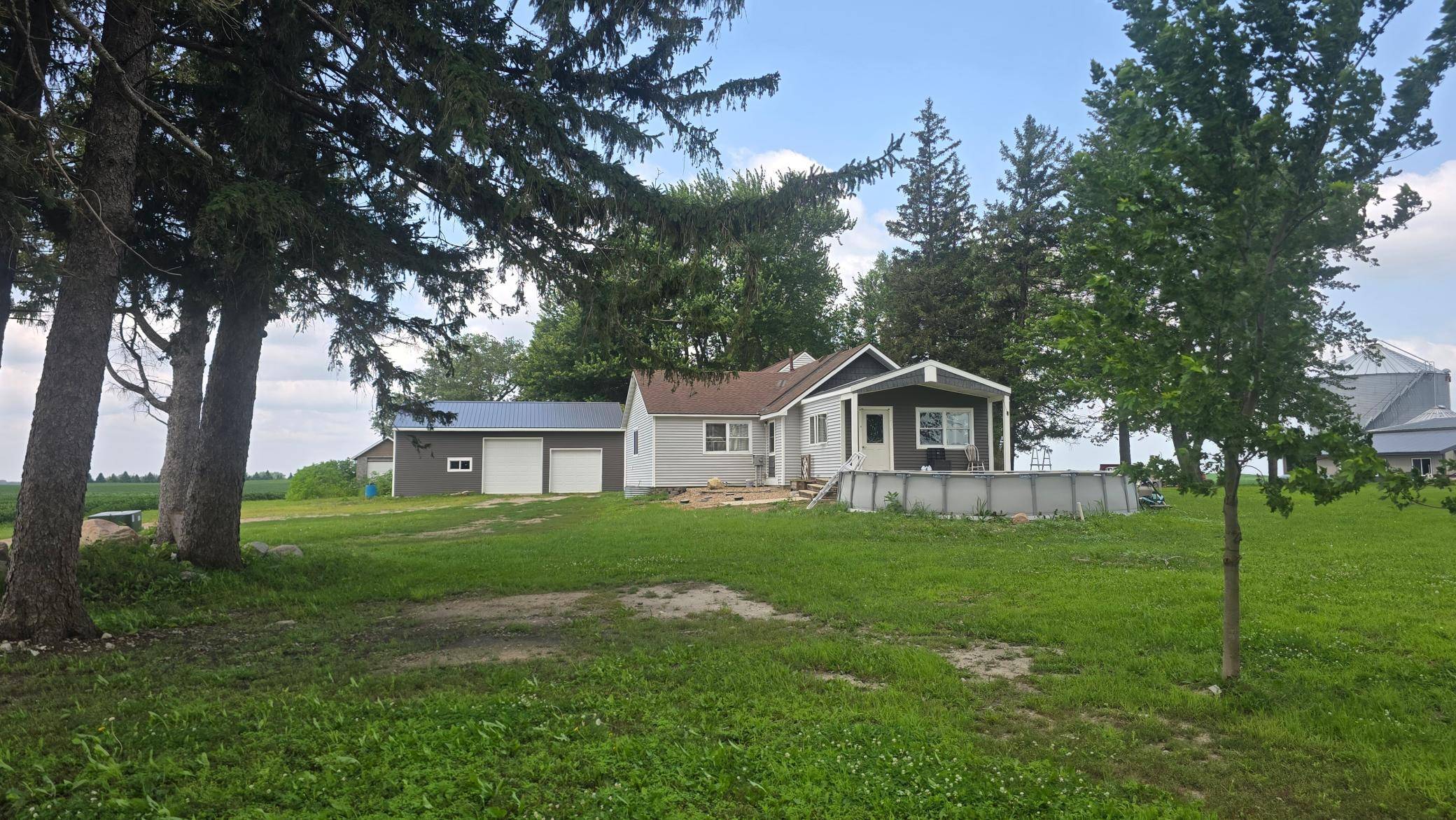 48696 Apple AVE #A, Lake Mills, IA 50450