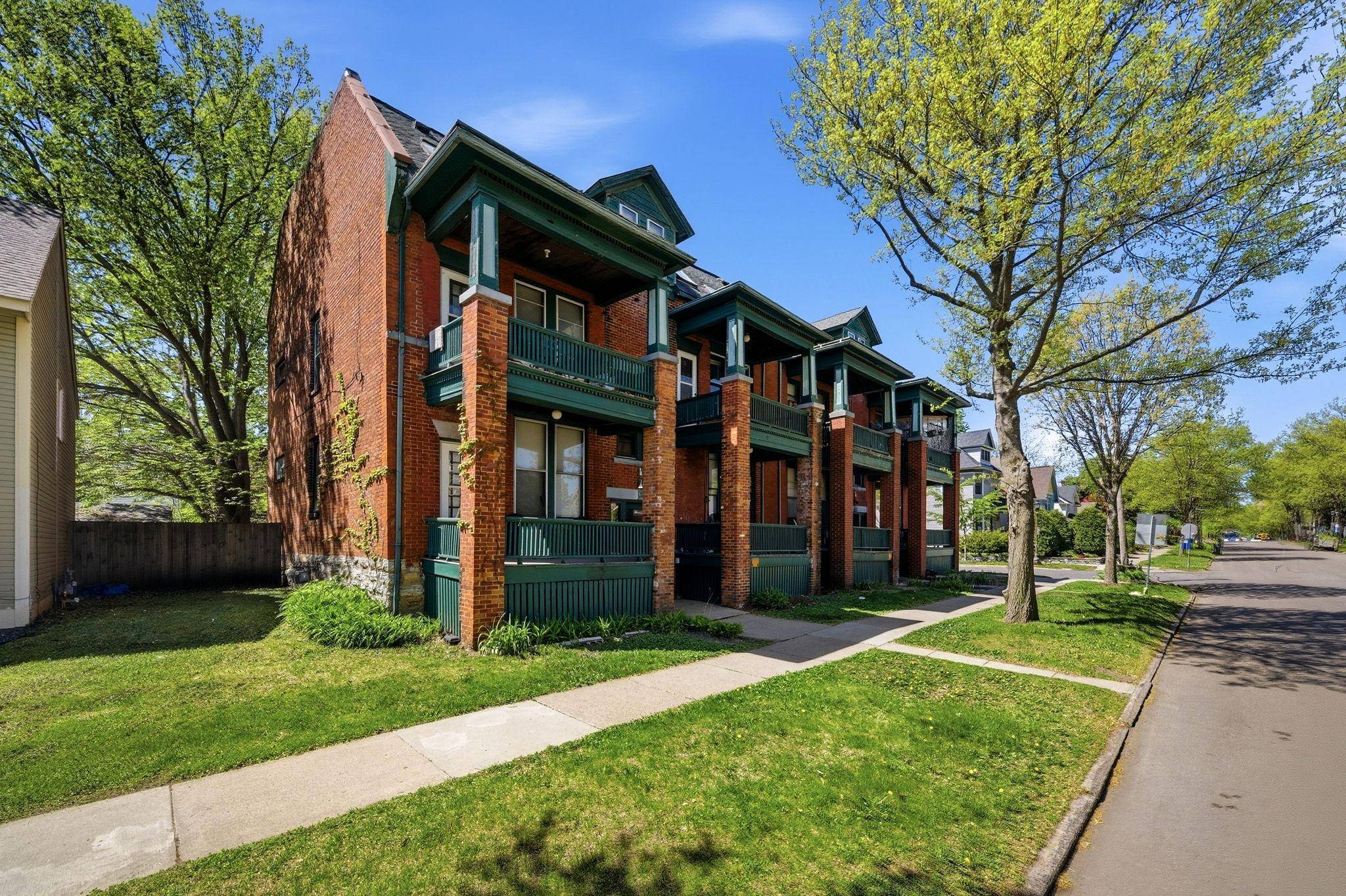 732 Marshall AVE, Saint Paul, MN 55104