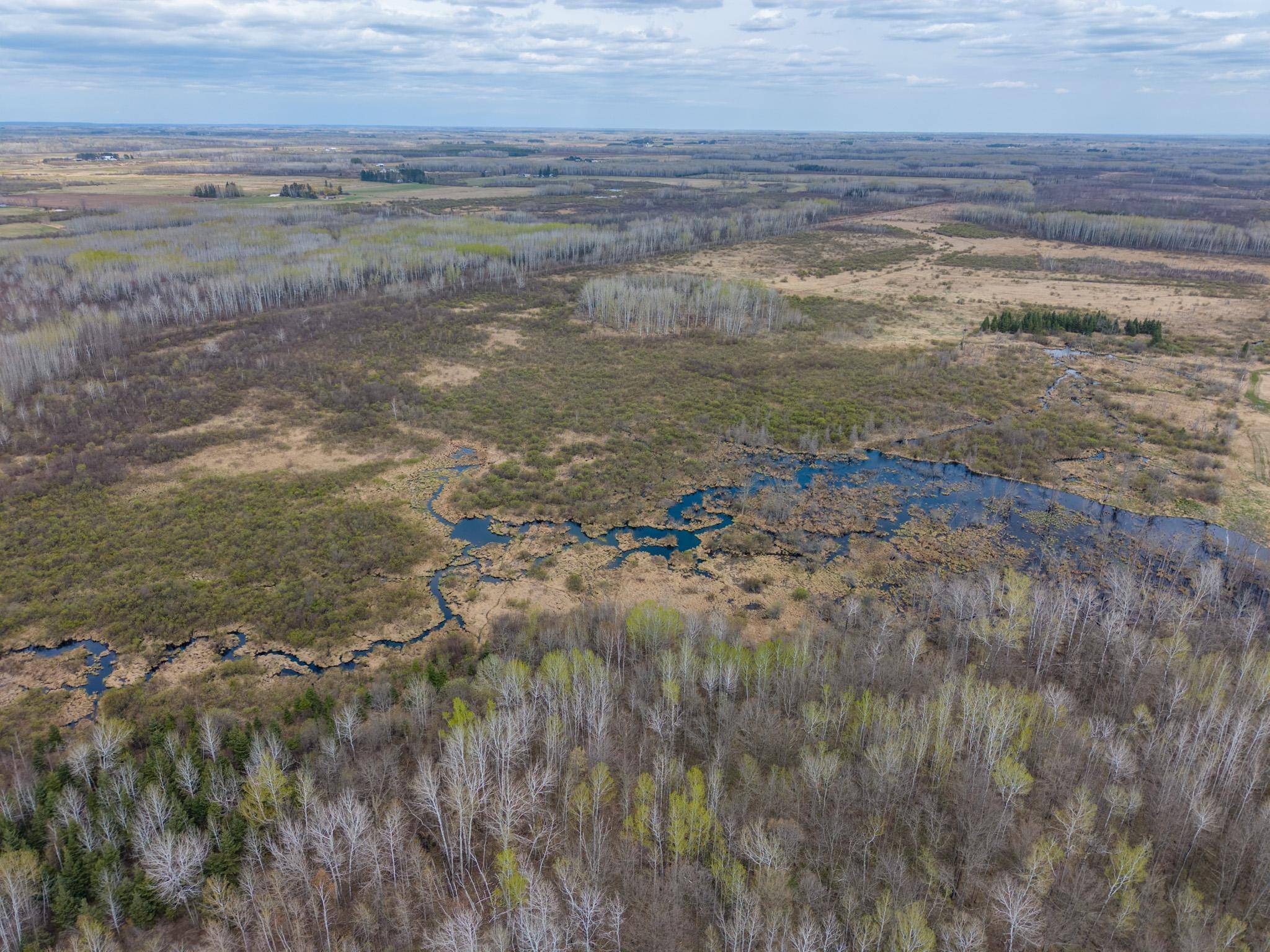 XXX Brown Rd, Kettle River, MN 55757