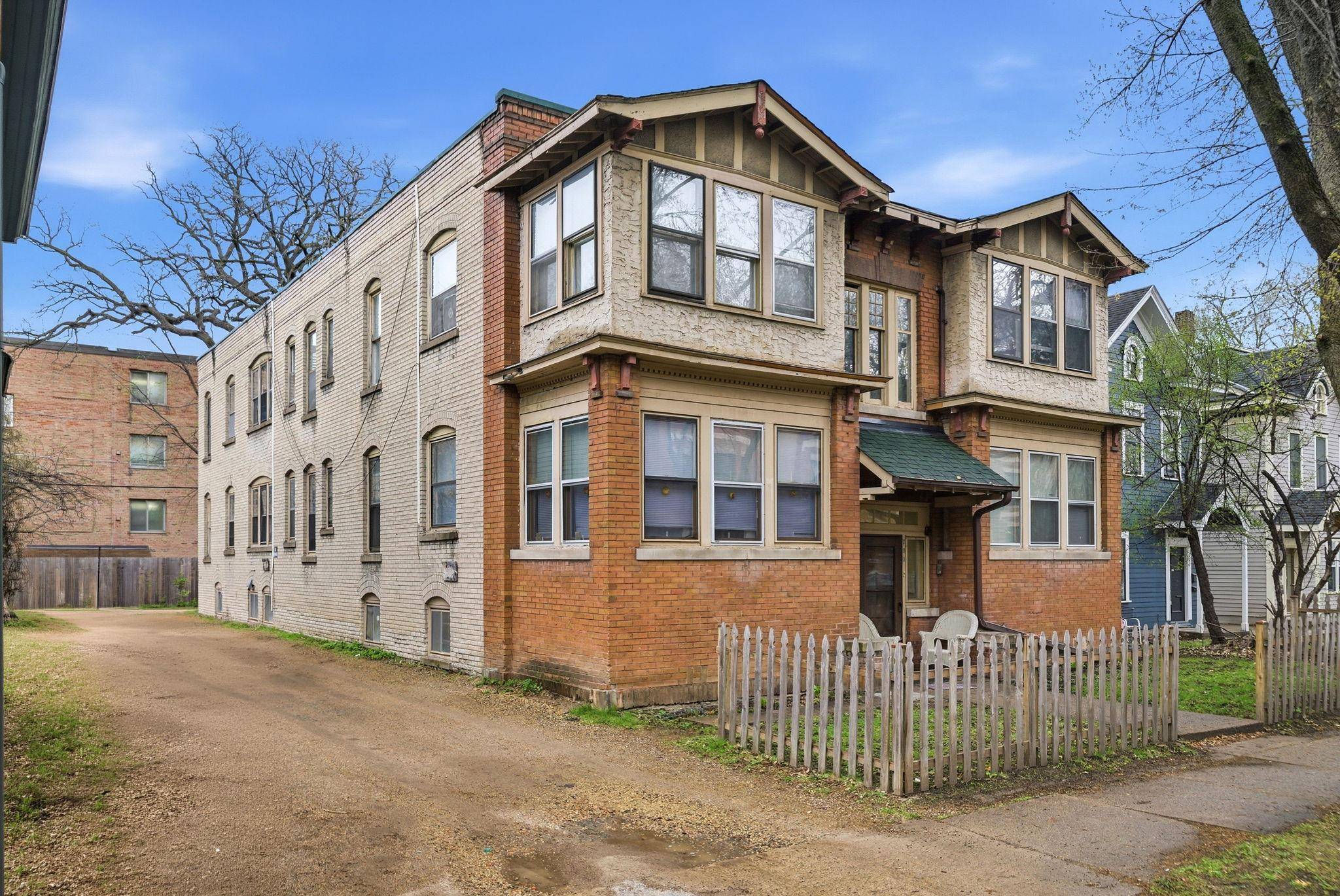 293 Dayton AVE, Saint Paul, MN 55102