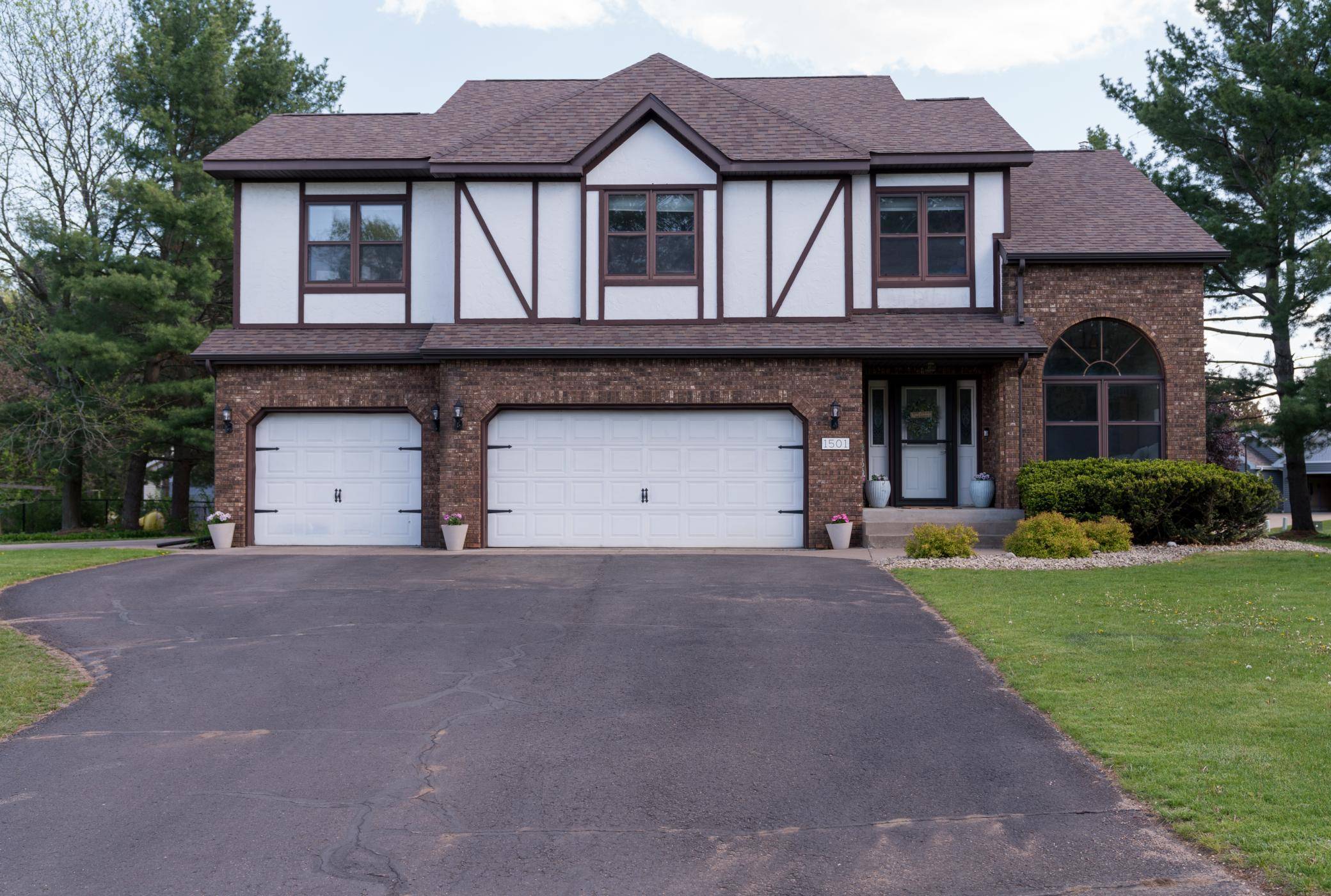 1501 Grover RD, Eau Claire, WI 54701