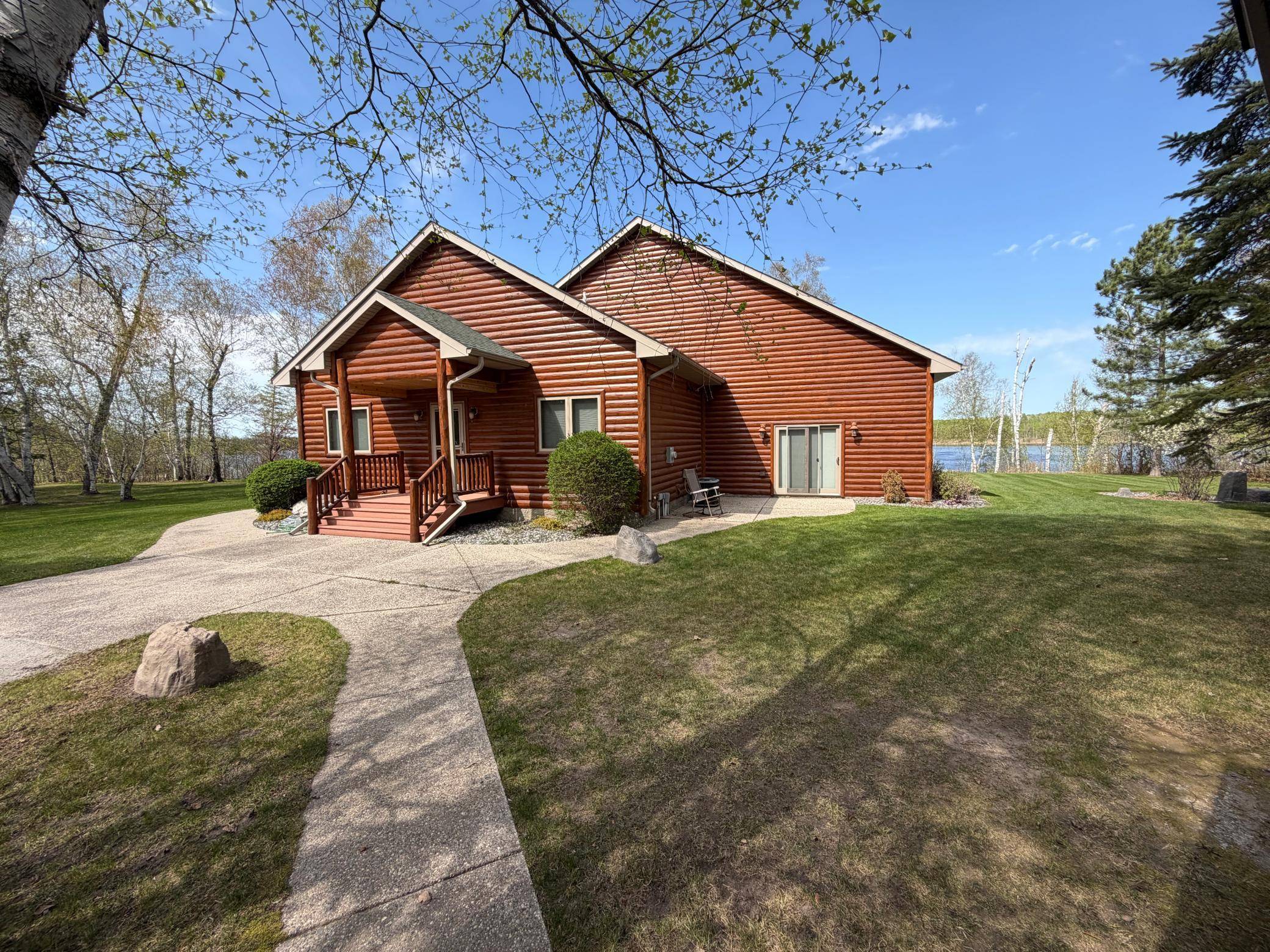1377 Riverside DR NW, Baudette, MN 56623