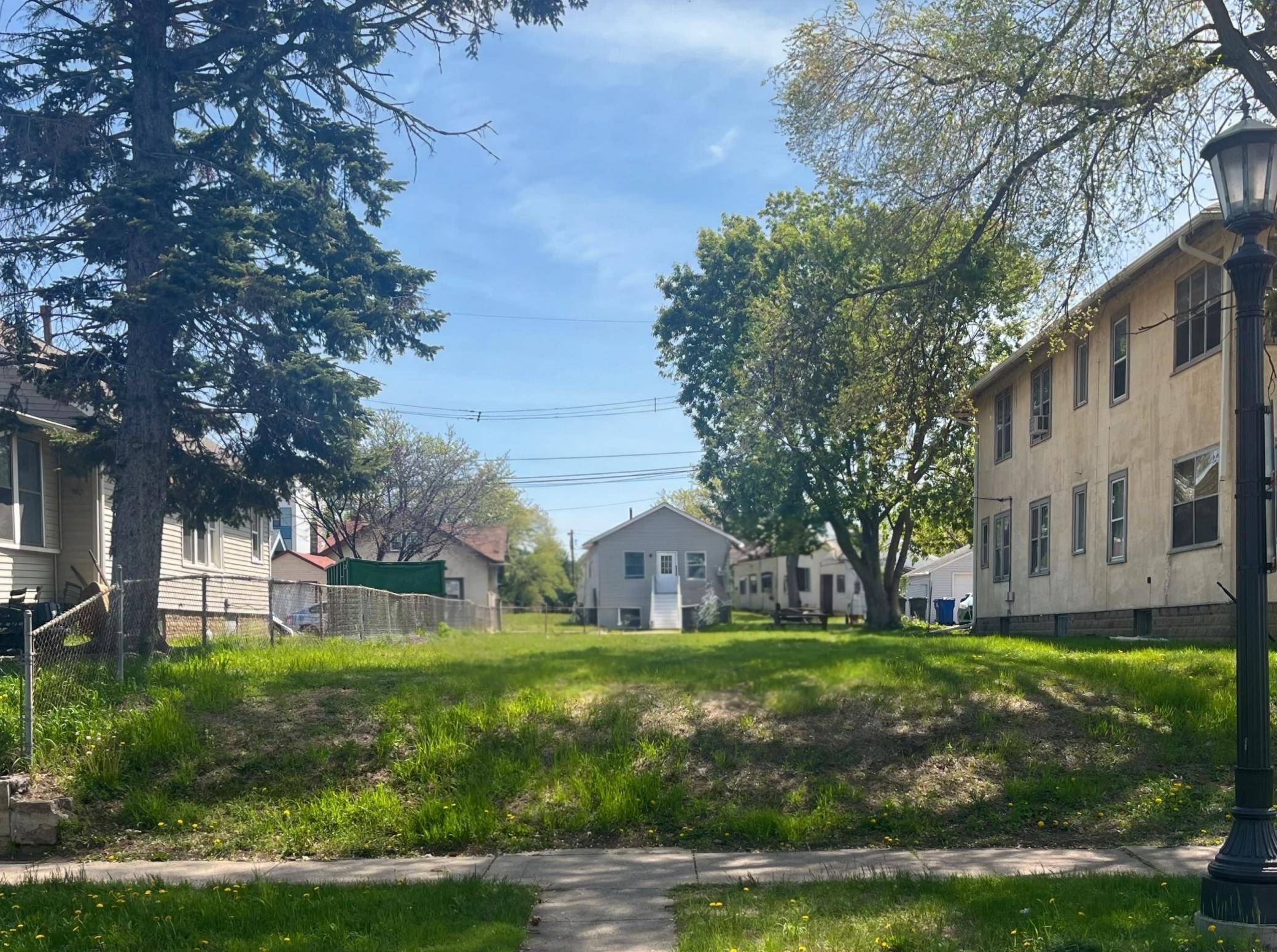 390 Fry ST, Saint Paul, MN 55104