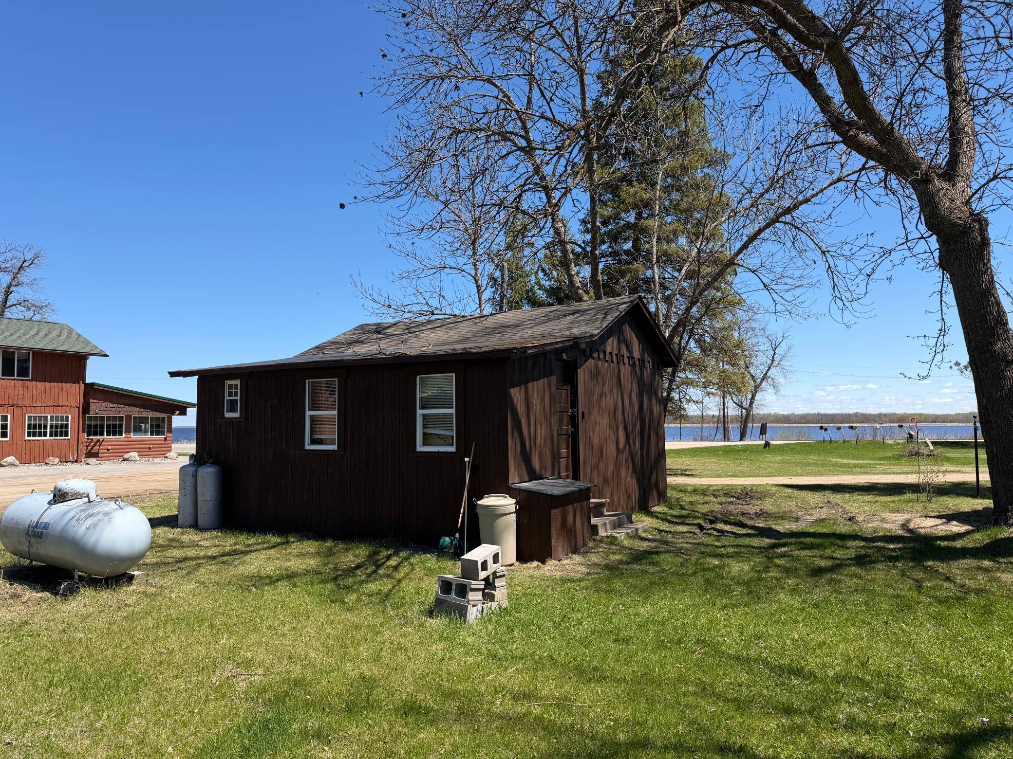 3487 Four Mile Bay DR NW, Baudette, MN 56623