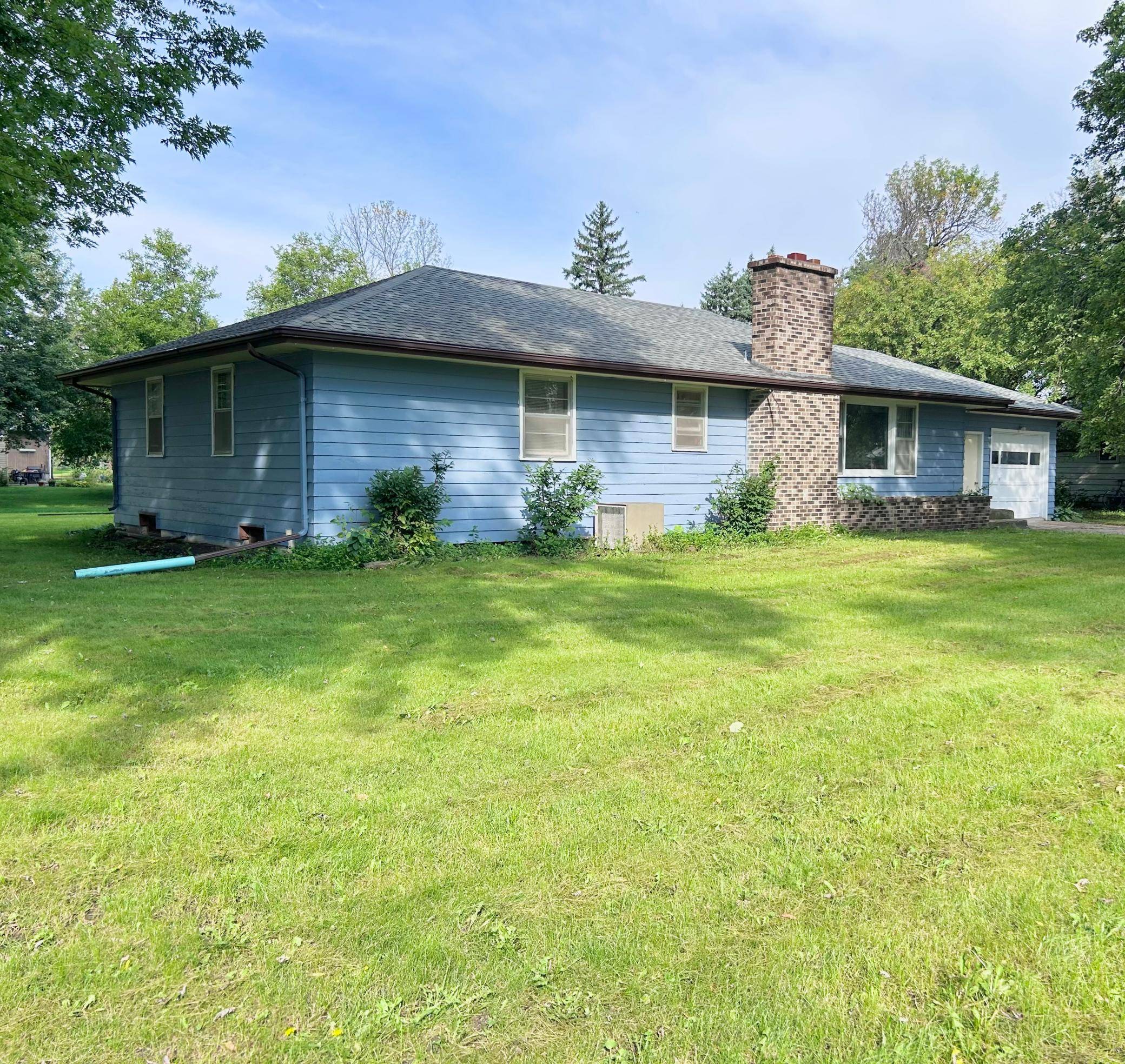 310 Oak ST, Clements, MN 56224