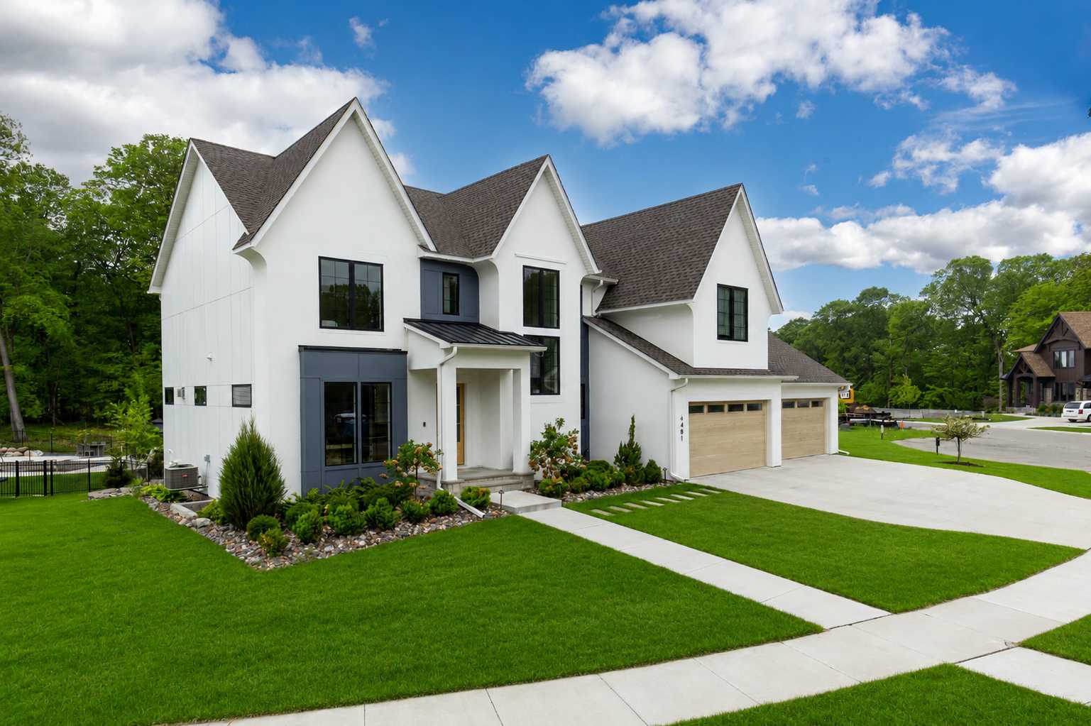 6481 Archer LN N, Maple Grove, MN 55311