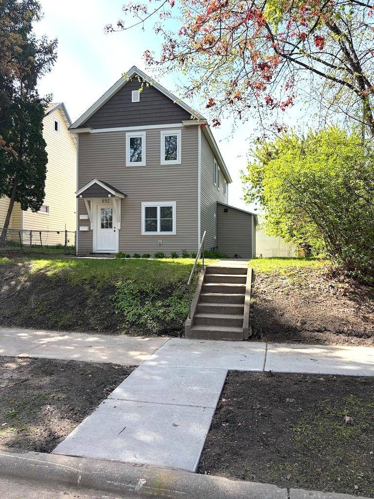 892 4th ST E, Saint Paul, MN 55106