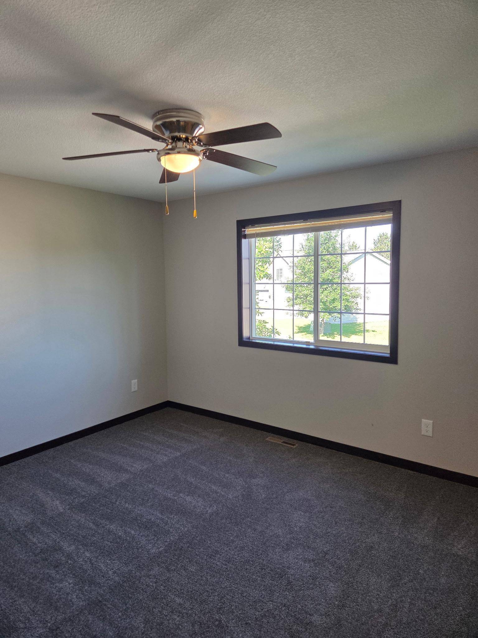 1029 Holton Ave, Brainerd, MN 56401