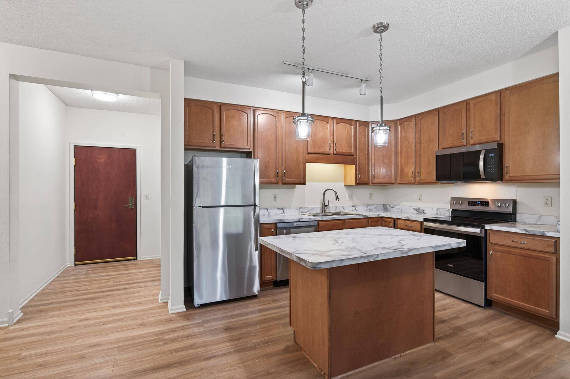 3800 85th AVE N #220, Brooklyn Park, MN 55443
