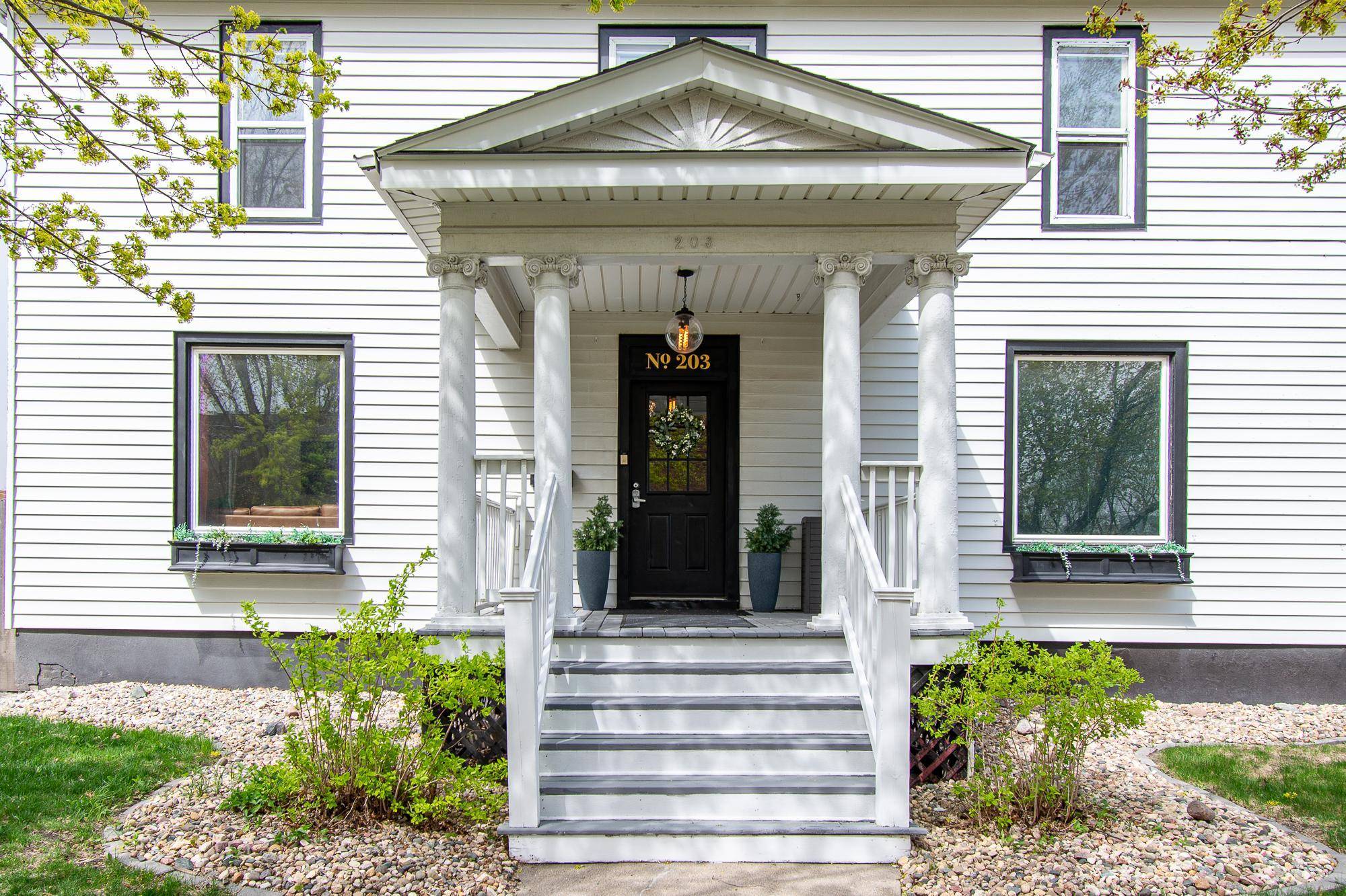 203 7th ST S, Moorhead, MN 56560