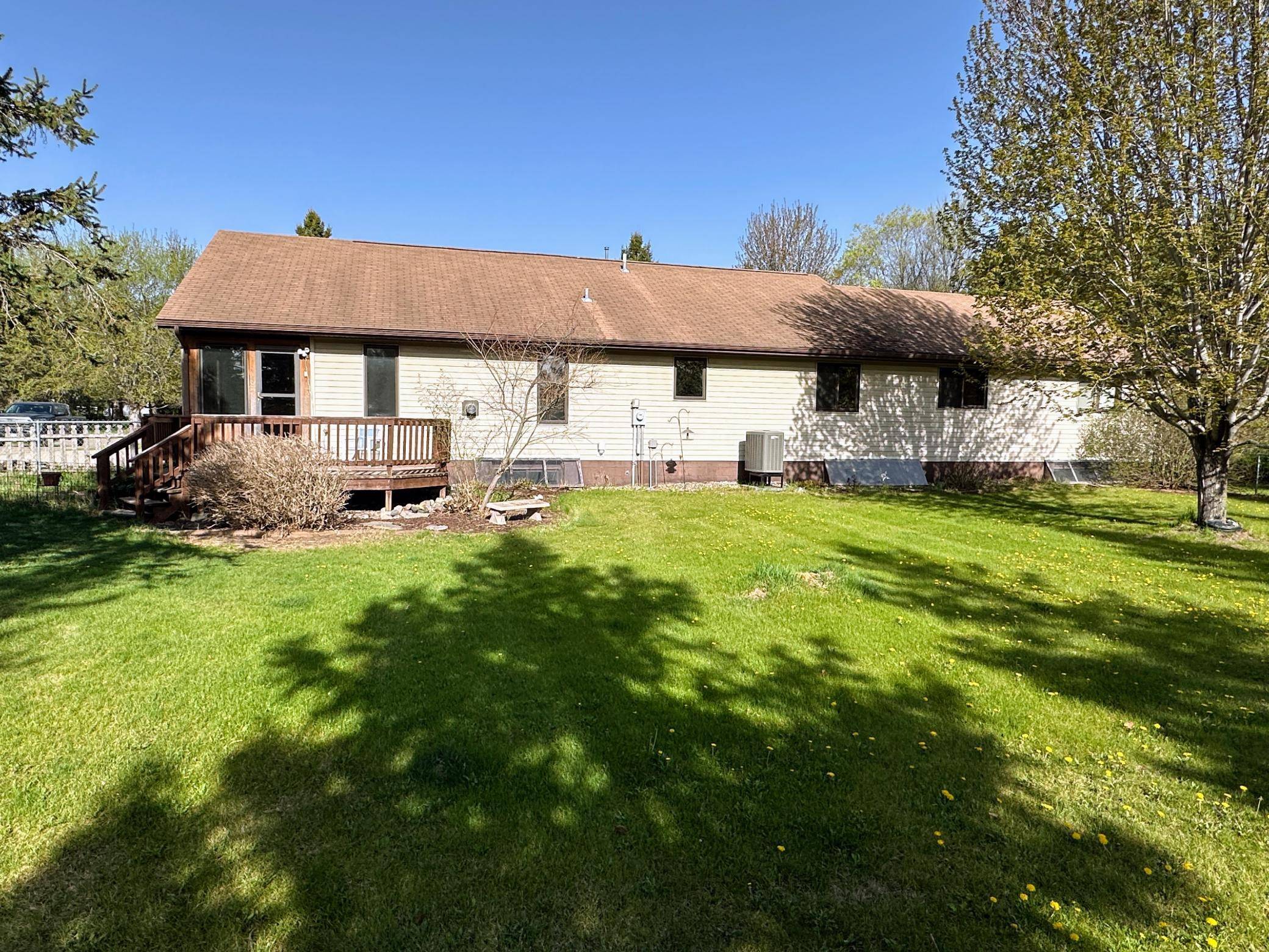 608 Pinetree DR, Perham, MN 56573