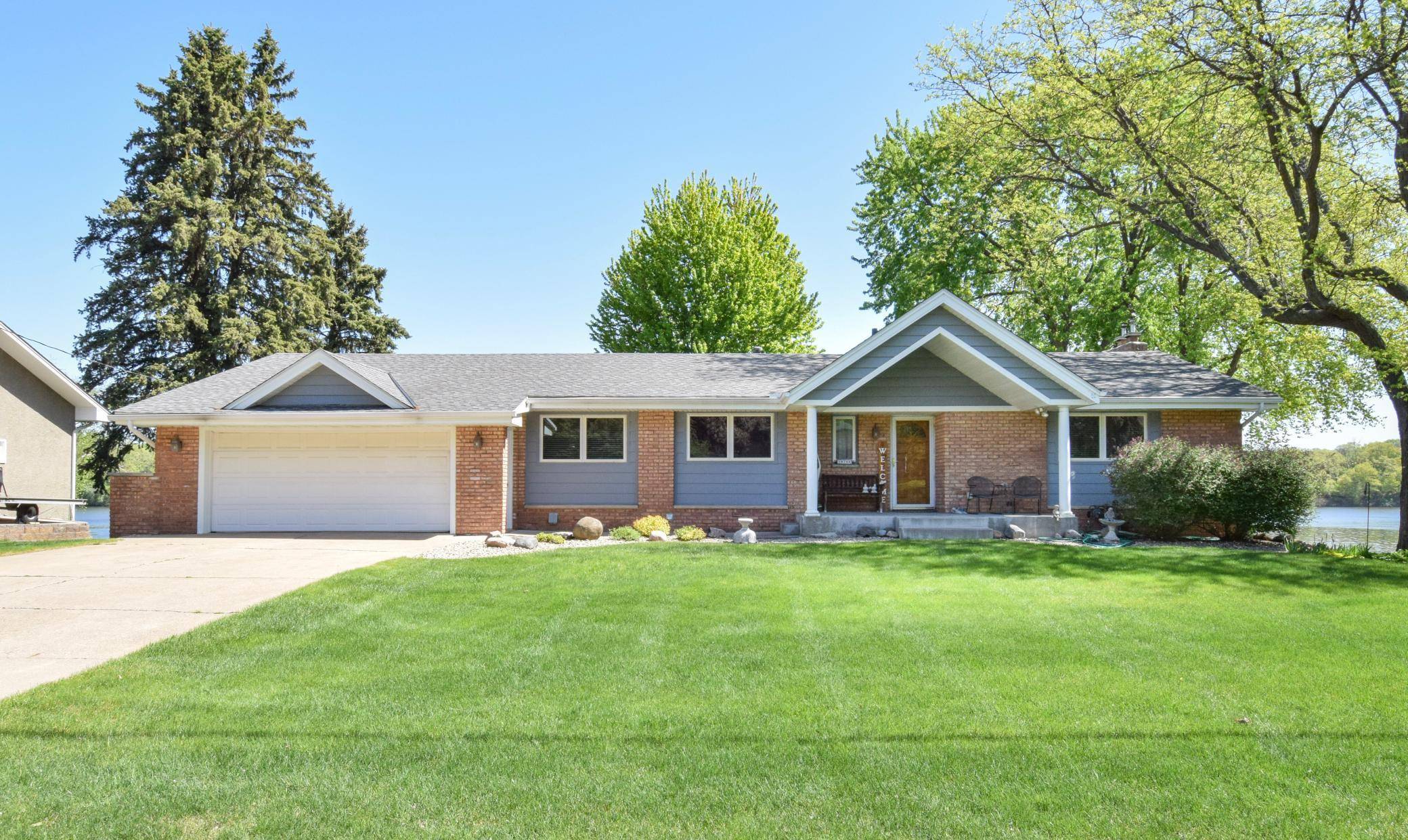 10756 Zieglers DR N, Brooklyn Park, MN 55443