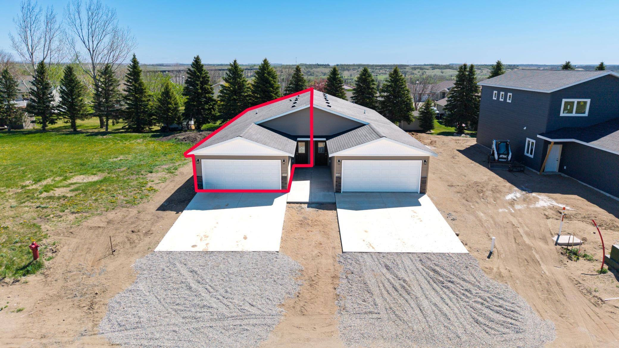 1246 4th ST NW, Valley City, ND 58072