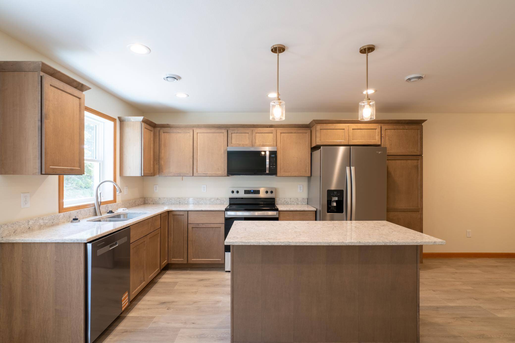 1246 4th ST NW, Valley City, ND 58072