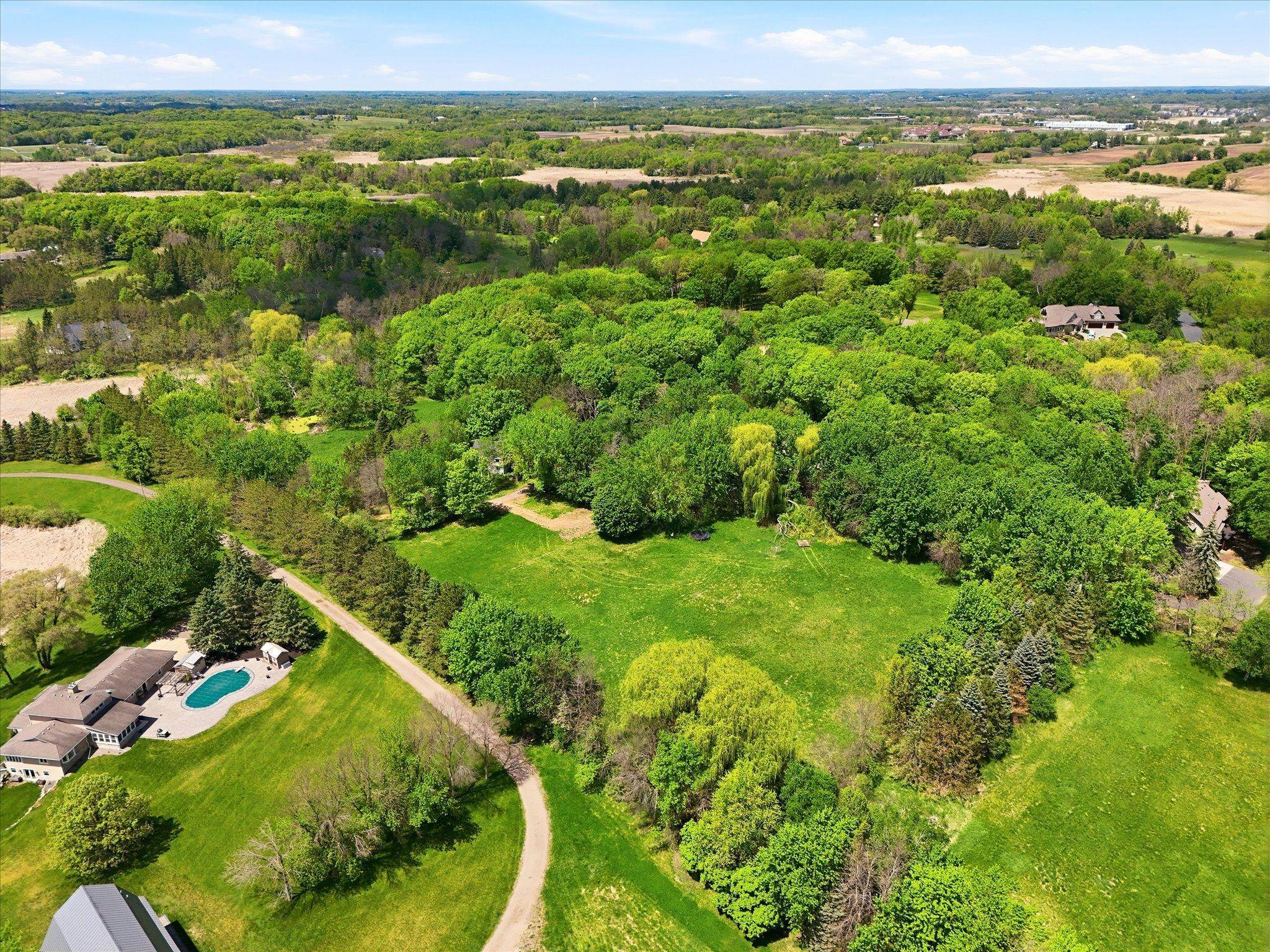 2782 x Tamarack DR, Medina, MN 55356