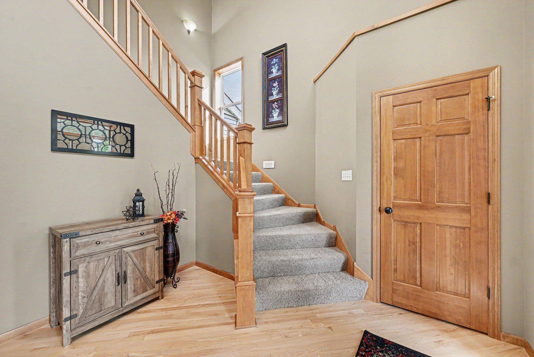 1241 Knight LN, Watertown, MN 55388